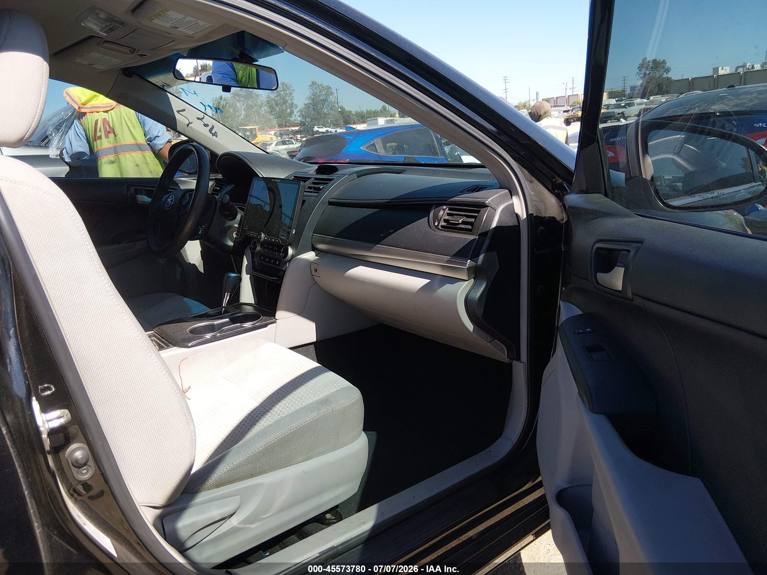 2013 Toyota Camry Le Black vin: 4T1BF1FK2DU205898