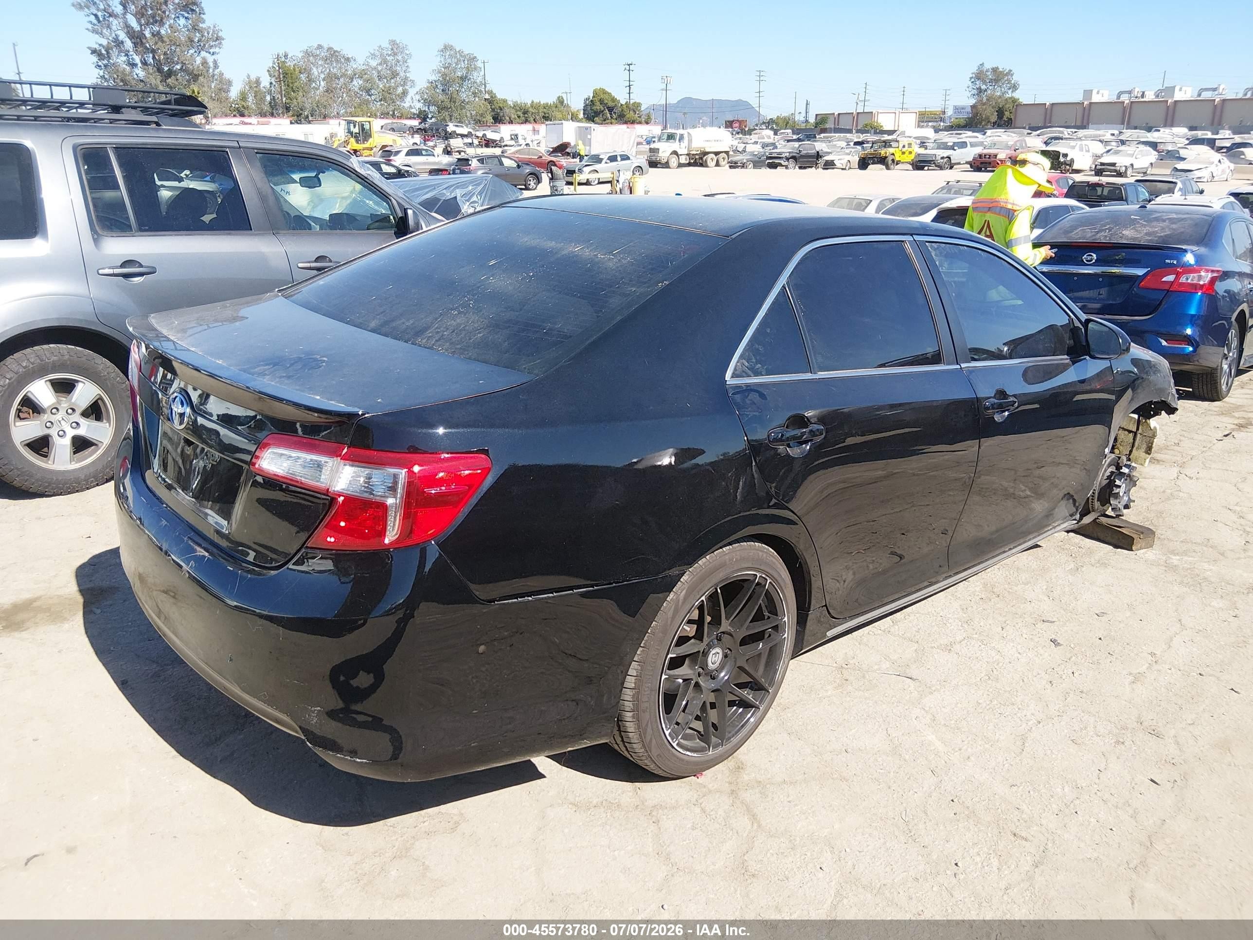 2013 Toyota Camry Le Black vin: 4T1BF1FK2DU205898
