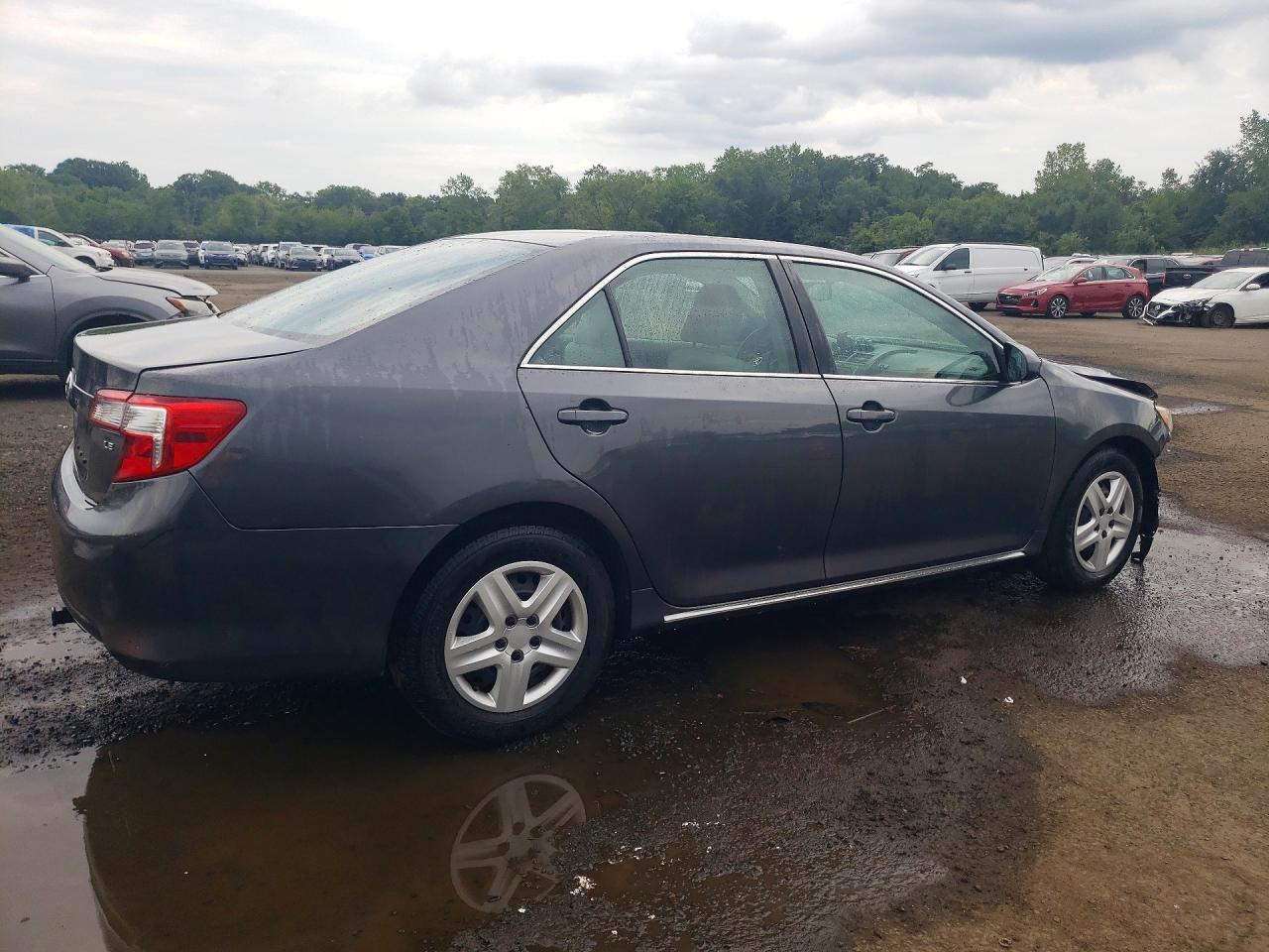 2013 Toyota Camry Le Gray vin: 4T1BF1FK2DU228923
