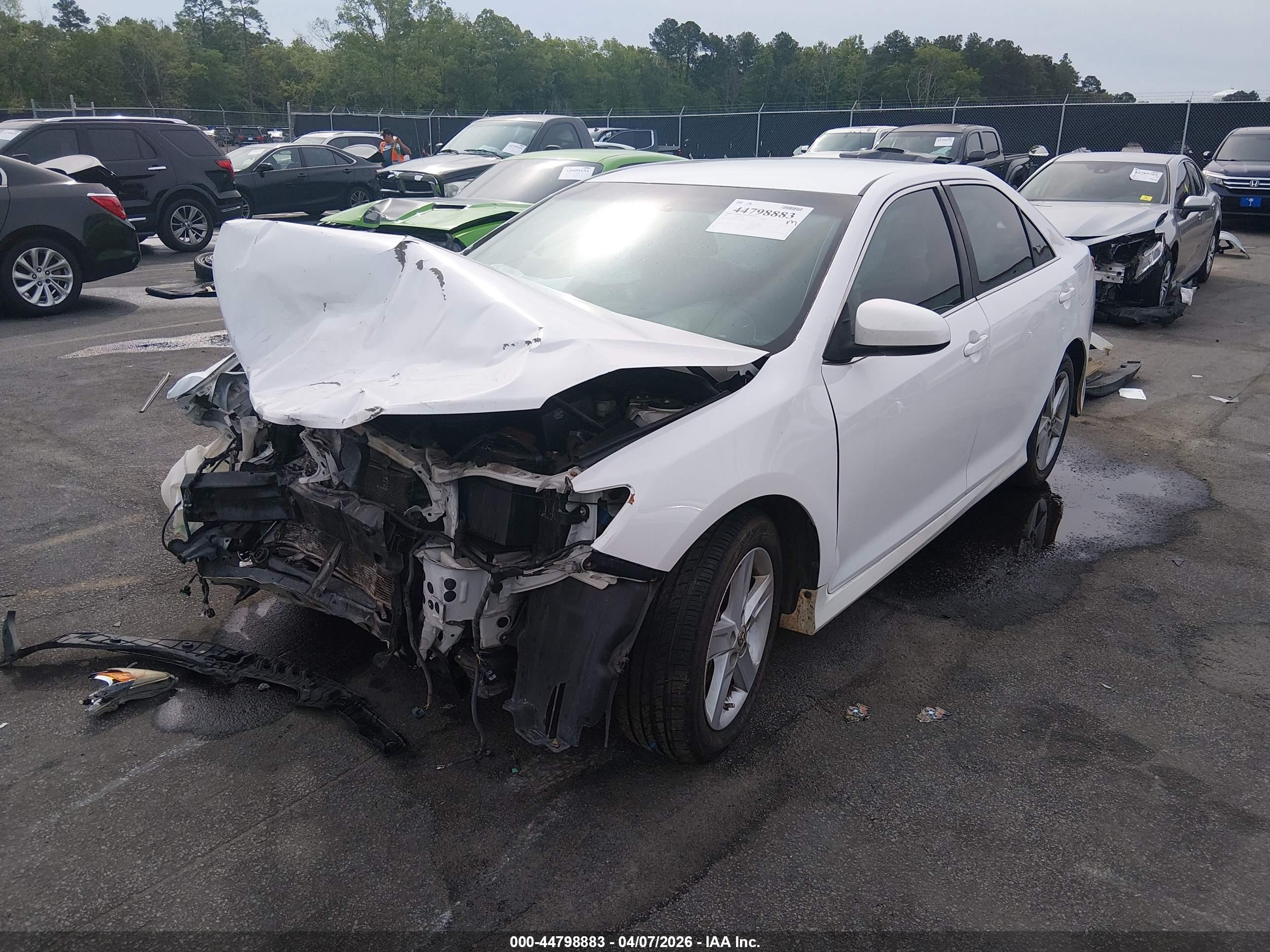 2013 Toyota Camry Se White vin: 4T1BF1FK2DU236200
