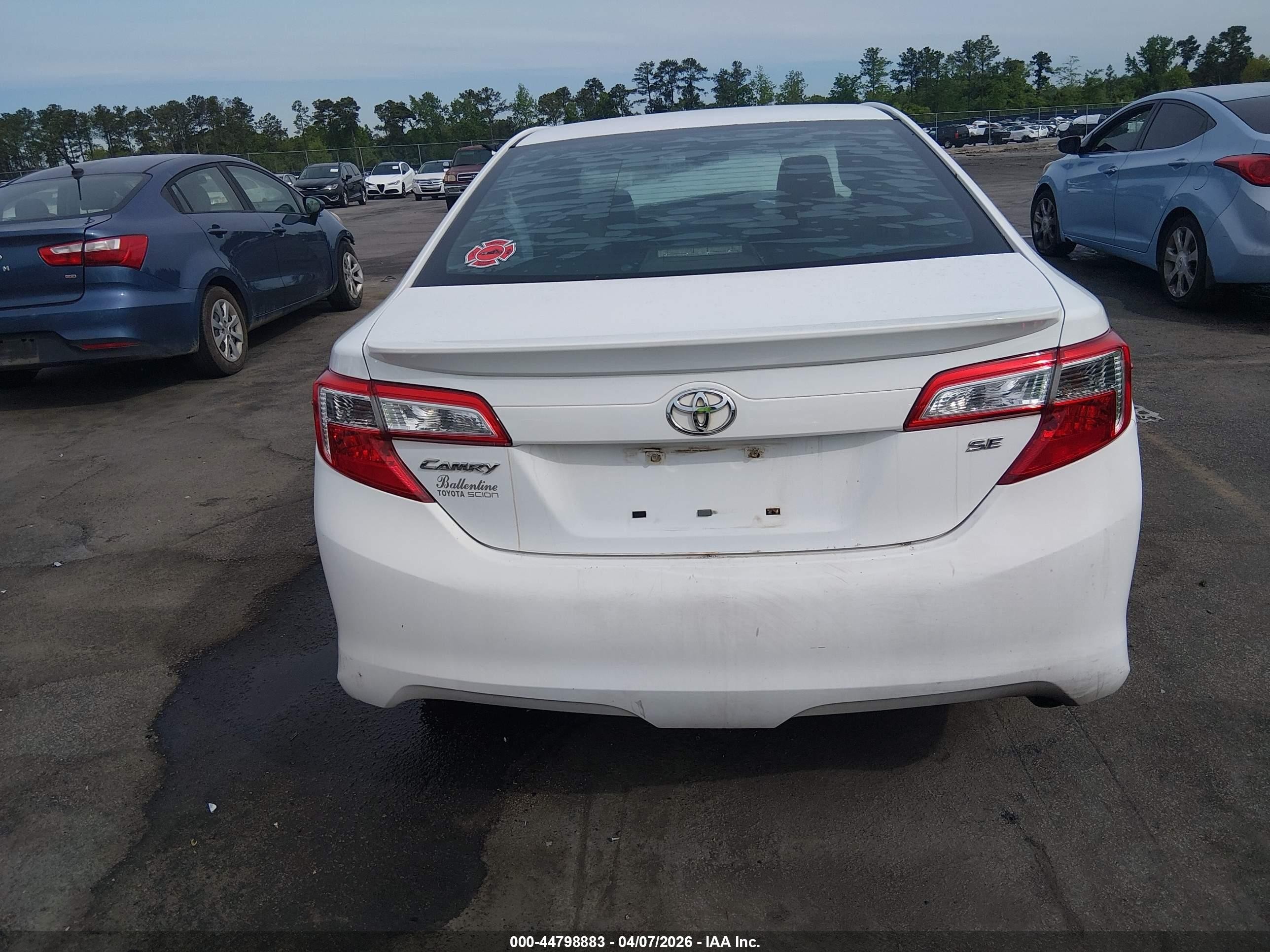 2013 Toyota Camry Se White vin: 4T1BF1FK2DU236200