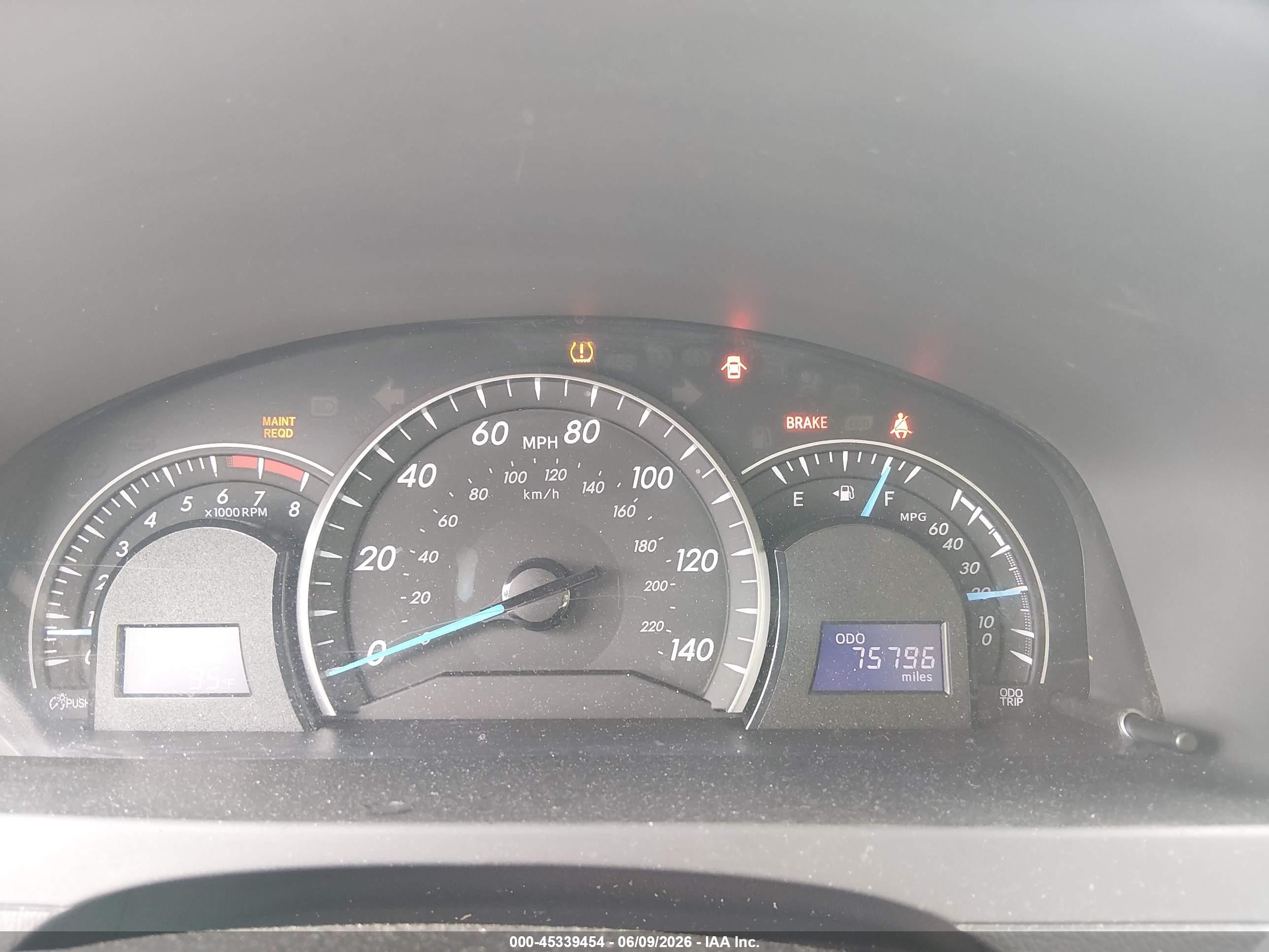 2013 Toyota Camry Le White vin: 4T1BF1FK2DU255006