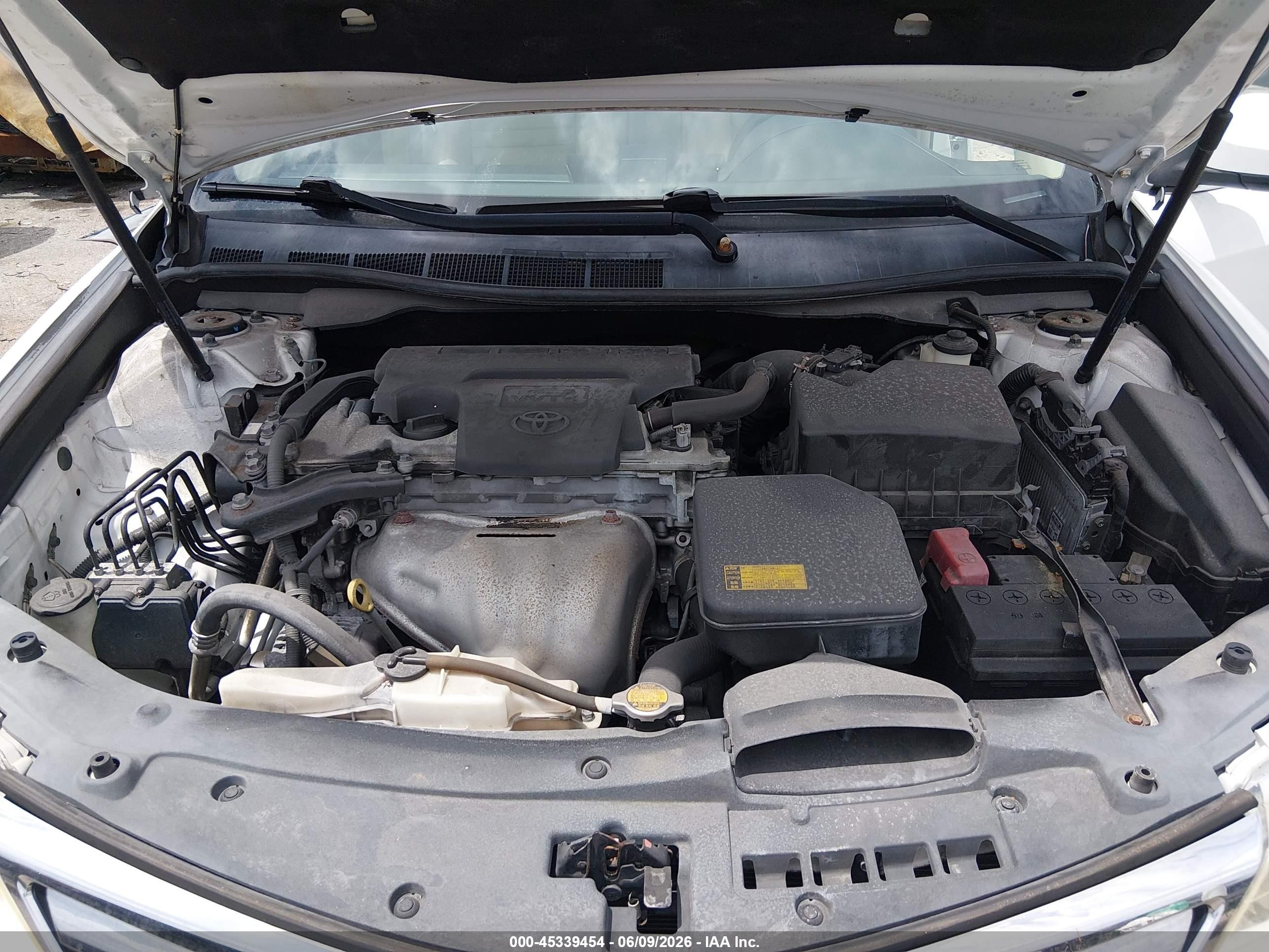 2013 Toyota Camry Le White vin: 4T1BF1FK2DU255006