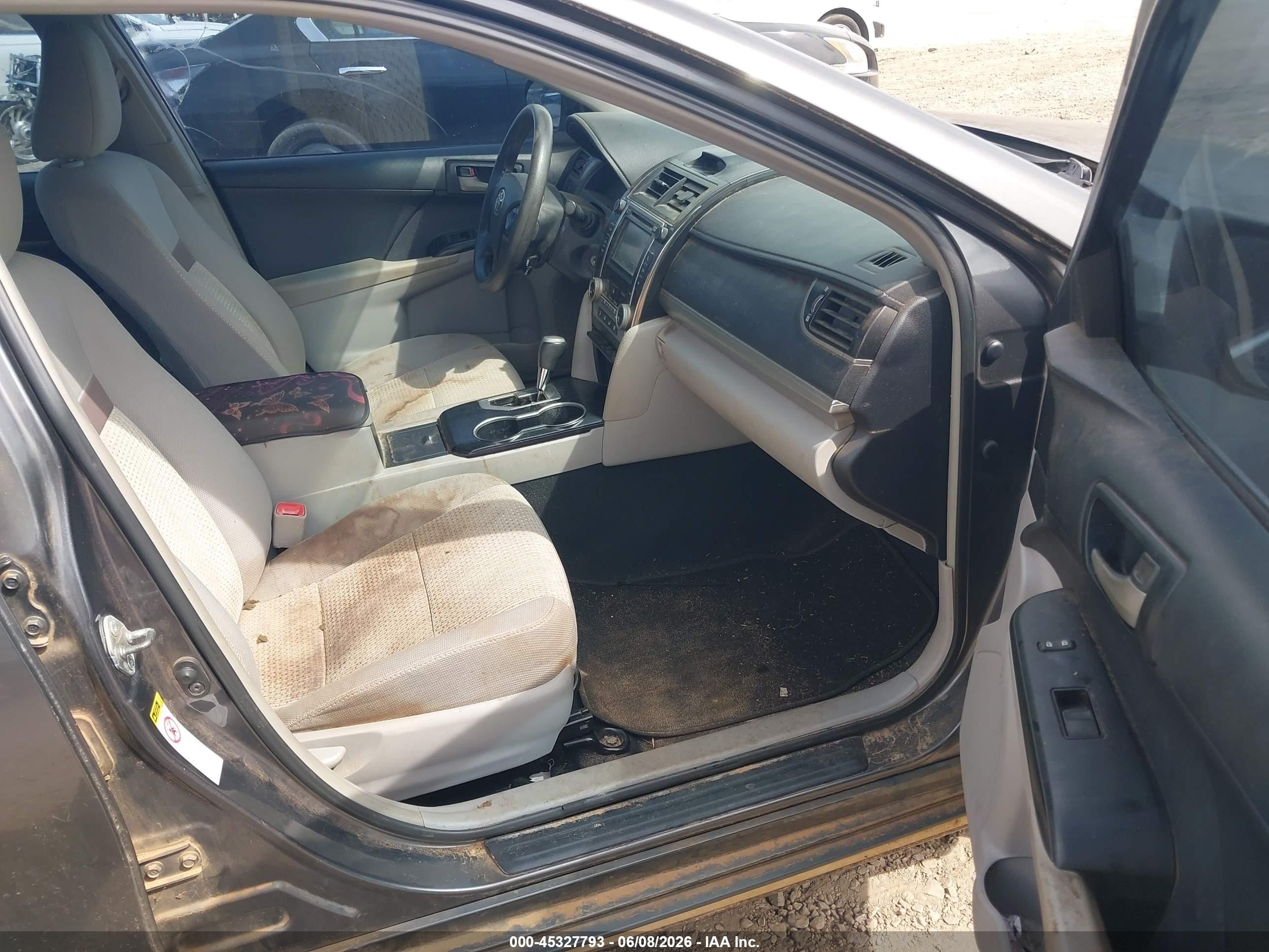 2013 Toyota Camry Le Gray vin: 4T1BF1FK2DU255586
