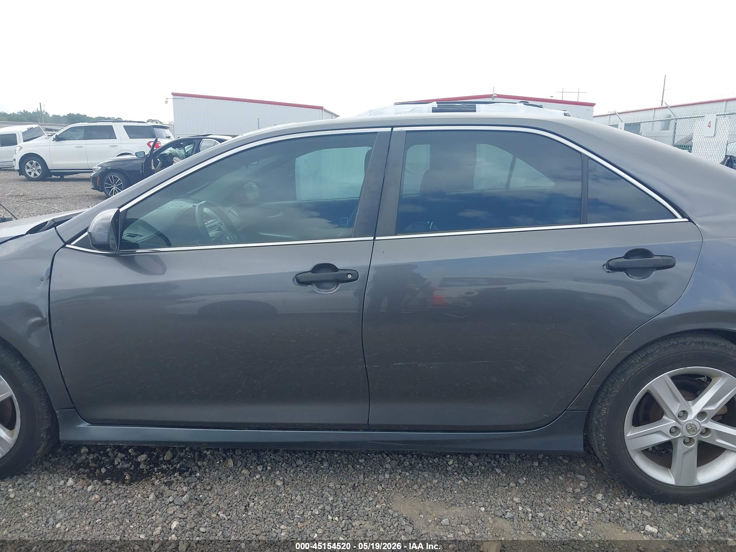 2013 Toyota Camry Se Gray vin: 4T1BF1FK2DU264191