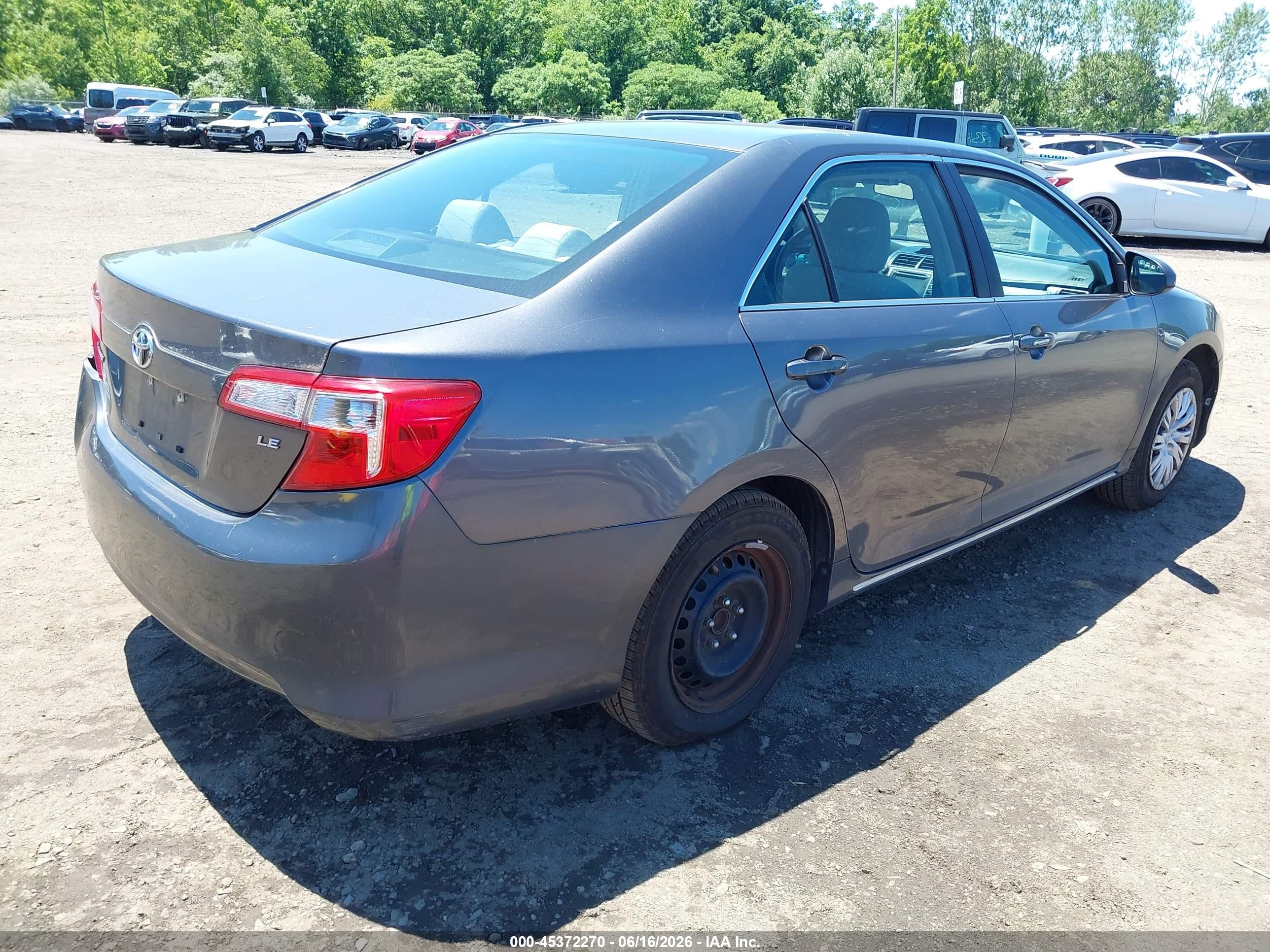 2013 Toyota Camry Le Gray vin: 4T1BF1FK2DU297708