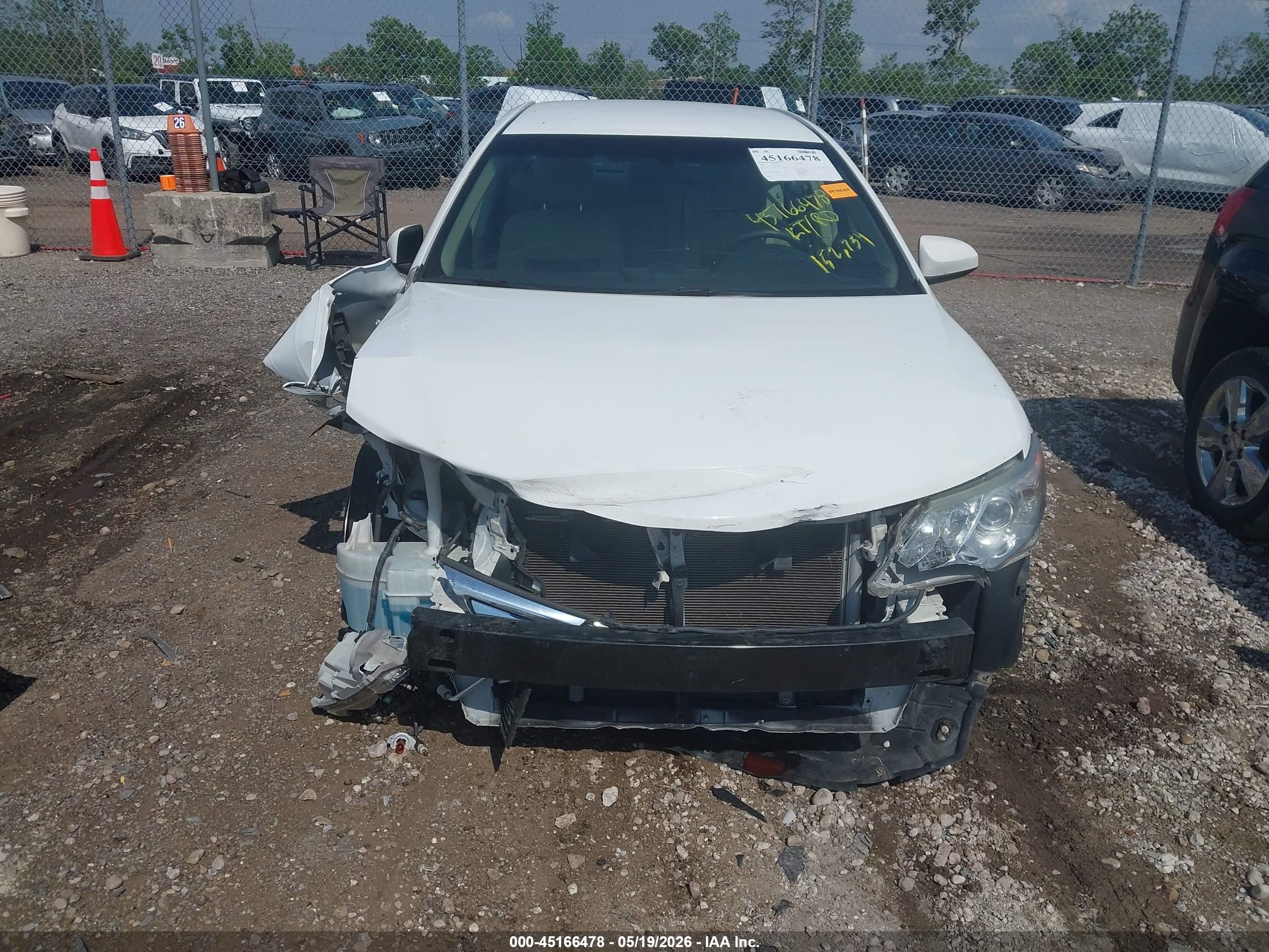 2013 Toyota Camry Le White vin: 4T1BF1FK2DU298695
