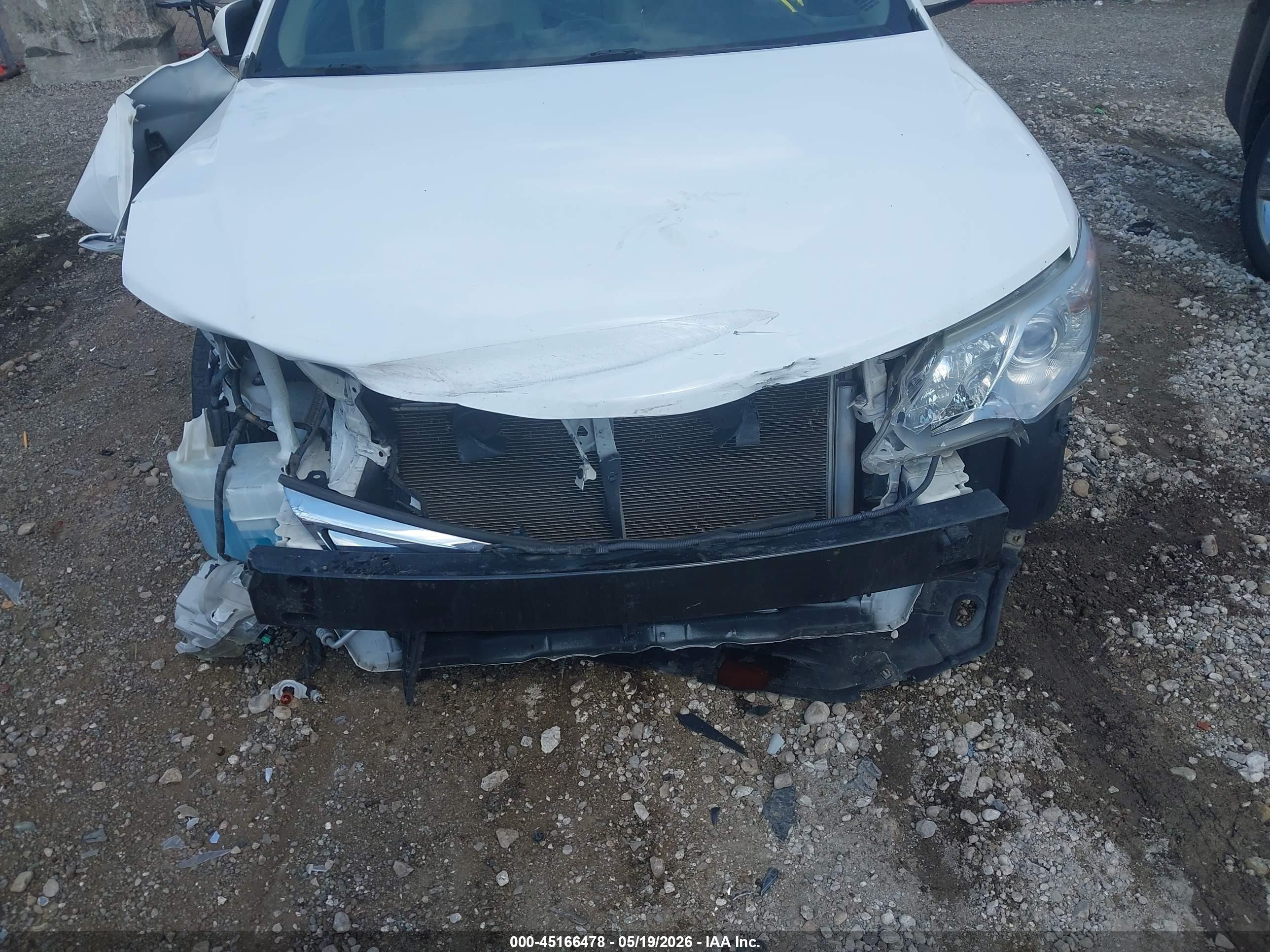 2013 Toyota Camry Le White vin: 4T1BF1FK2DU298695