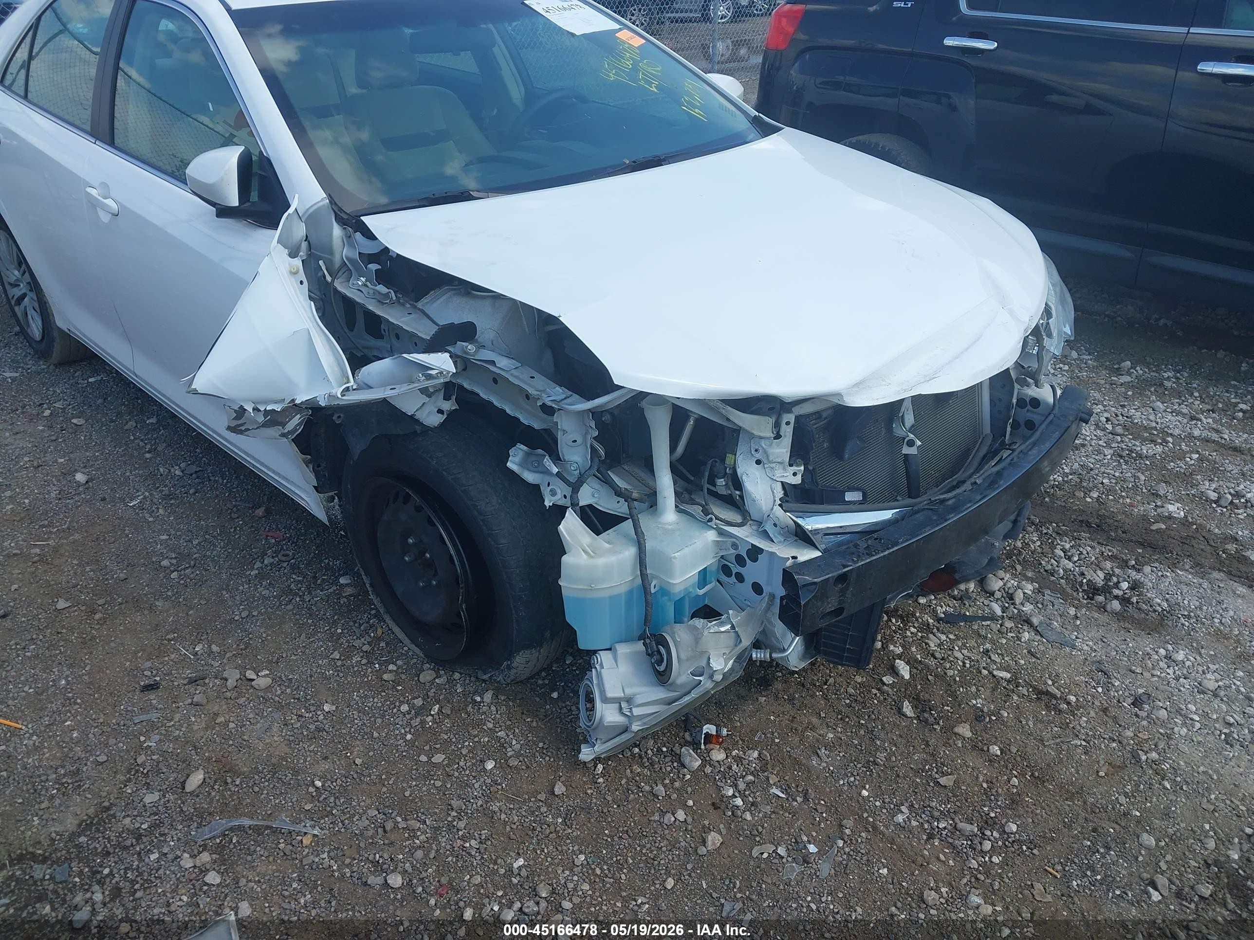 2013 Toyota Camry Le White vin: 4T1BF1FK2DU298695