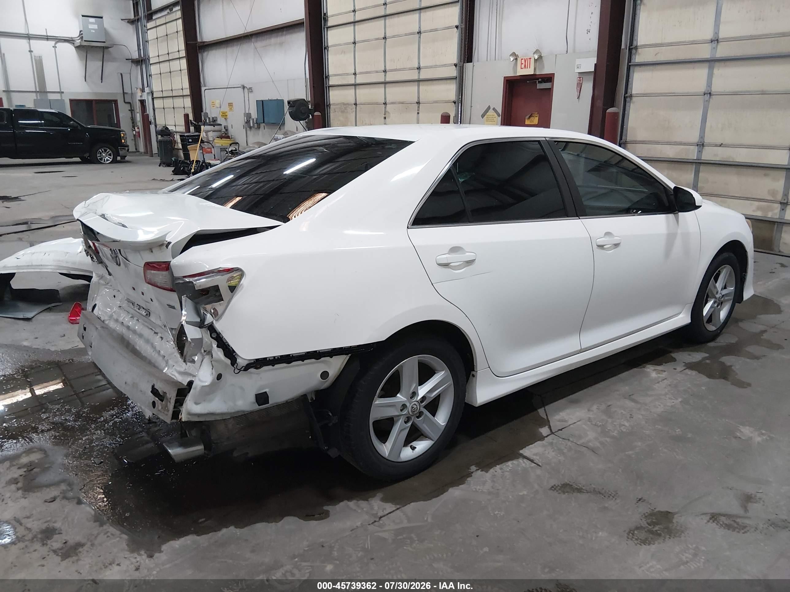 2013 Toyota Camry Se White vin: 4T1BF1FK2DU638492