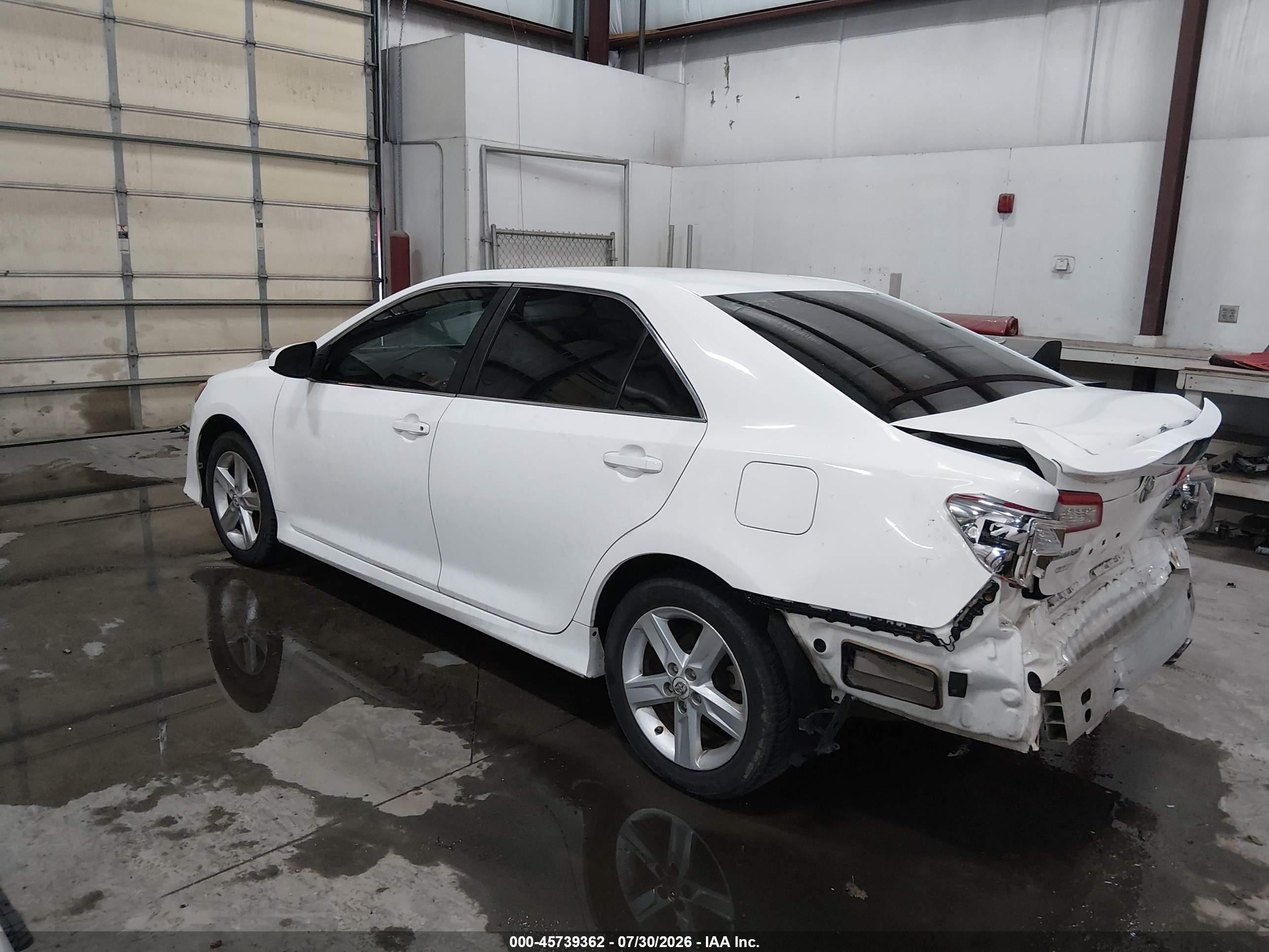 2013 Toyota Camry Se White vin: 4T1BF1FK2DU638492
