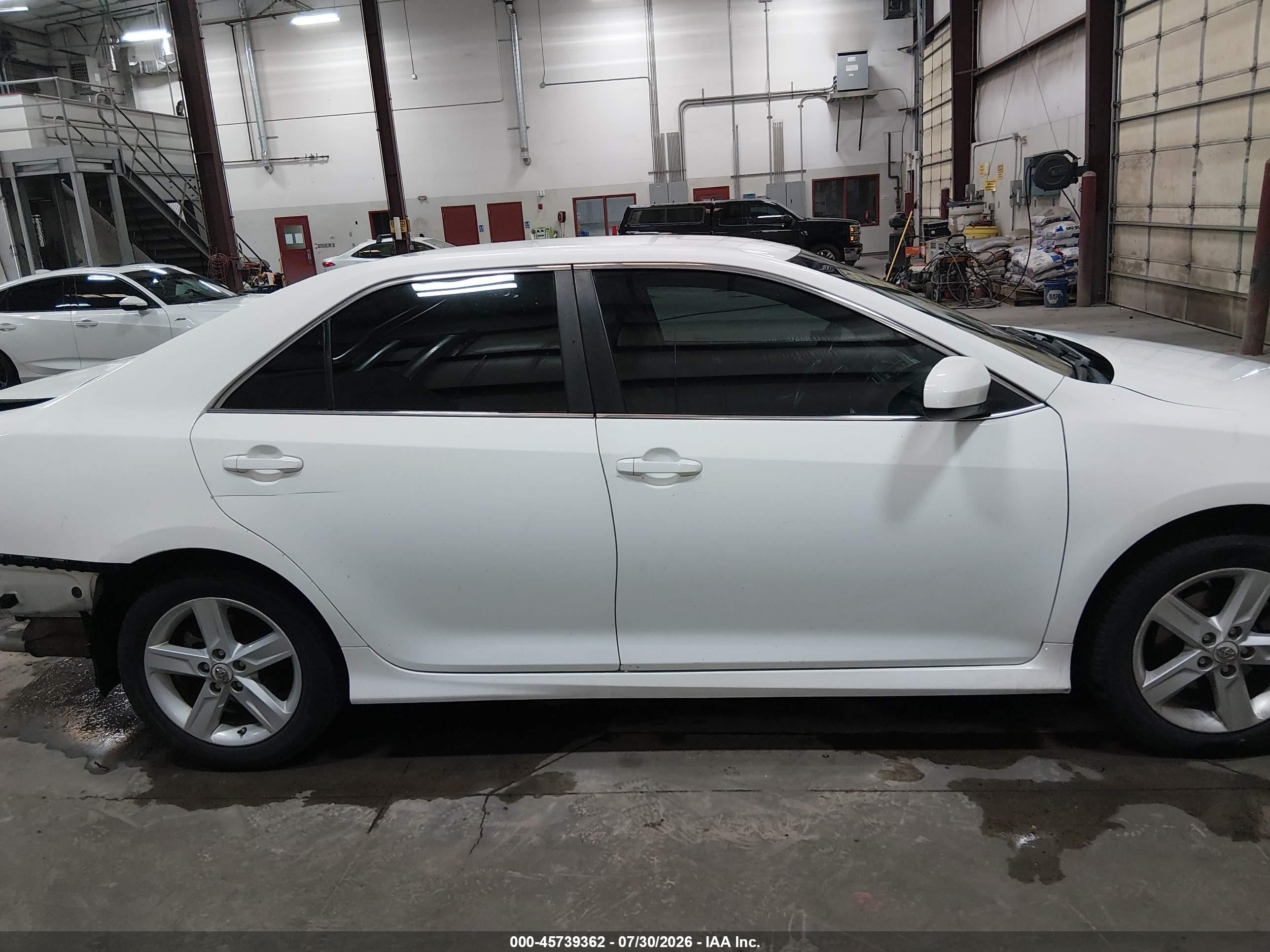 2013 Toyota Camry Se White vin: 4T1BF1FK2DU638492