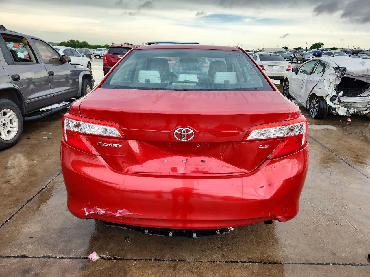 2013 Toyota Camry Le Red vin: 4T1BF1FK2DU645250