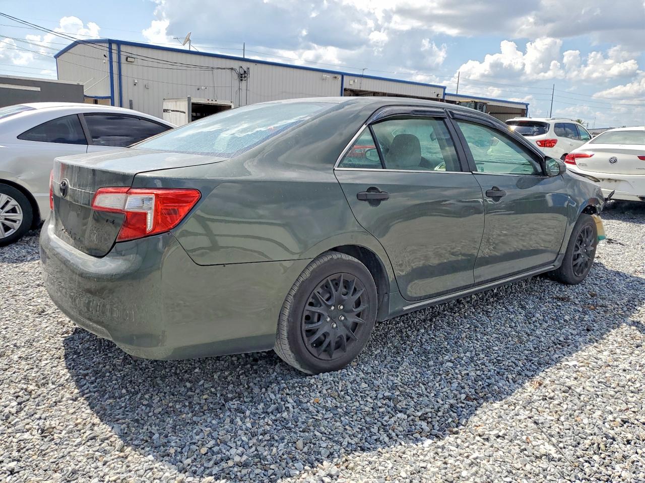 2013 Toyota Camry Le Зеленый vin: 4T1BF1FK2DU664512