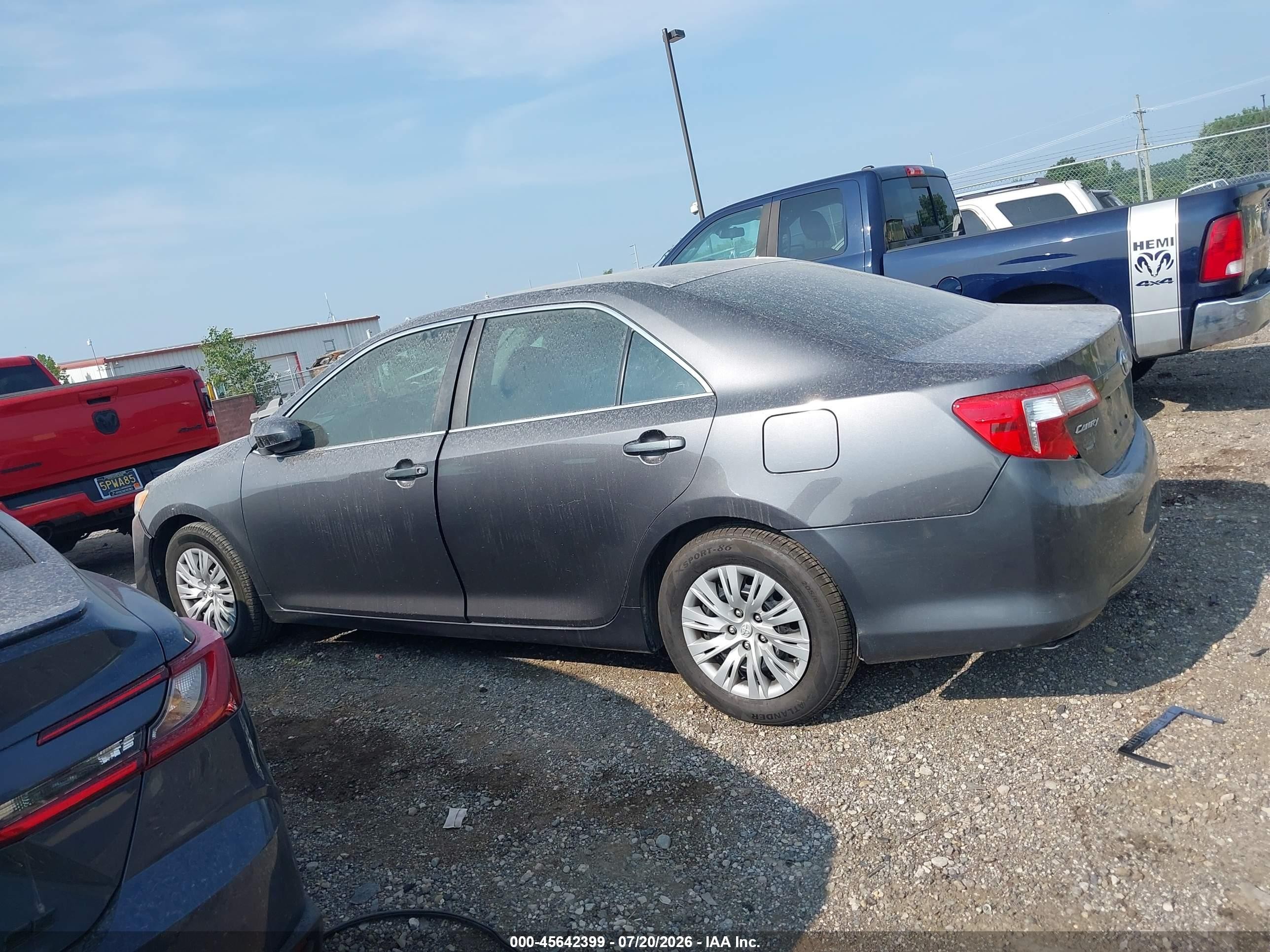 2013 Toyota Camry L Серый vin: 4T1BF1FK2DU673954