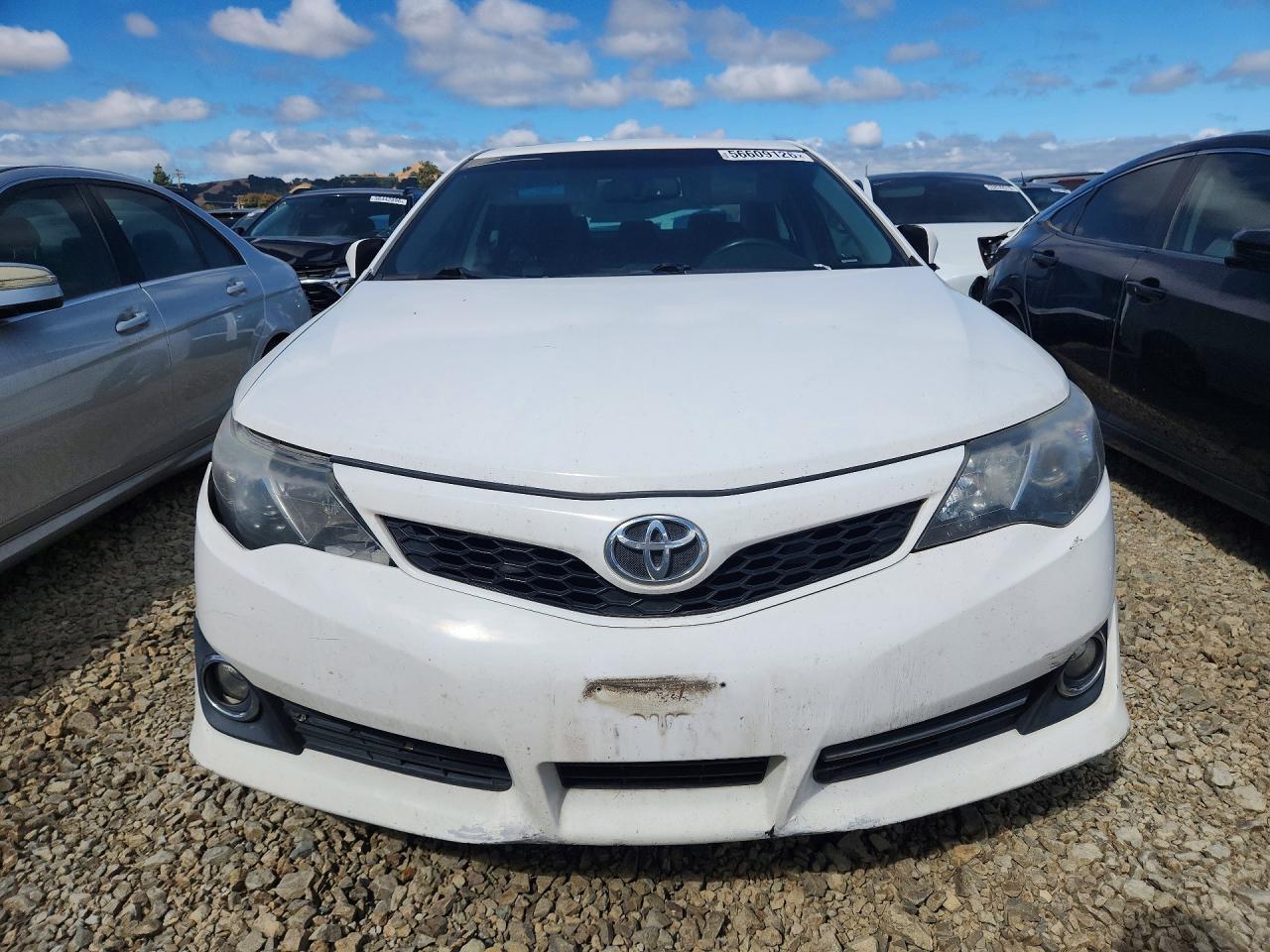 2013 Toyota Camry Se White vin: 4T1BF1FK2DU694402