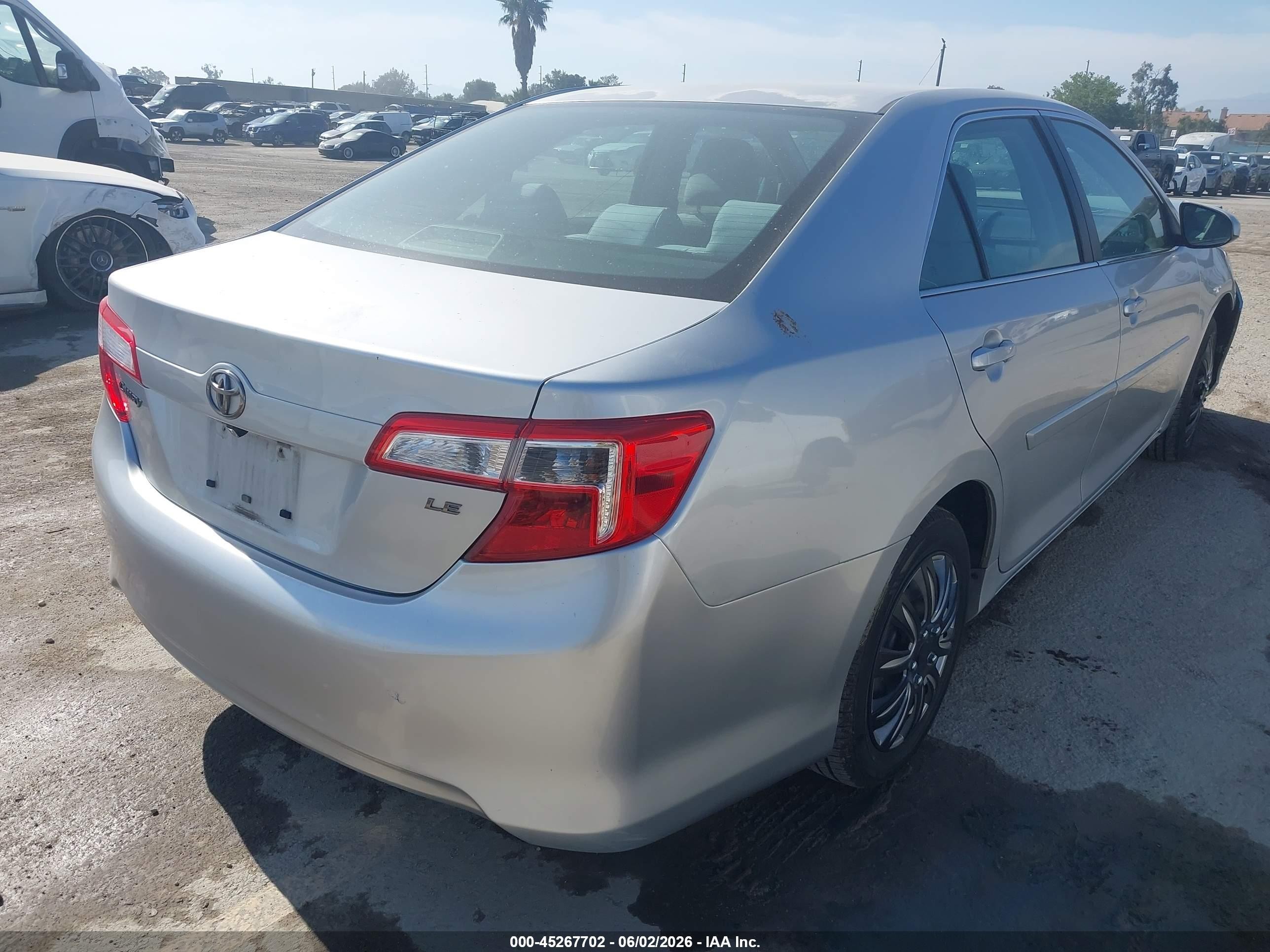 2013 Toyota Camry Le Серебряный vin: 4T1BF1FK2DU708928
