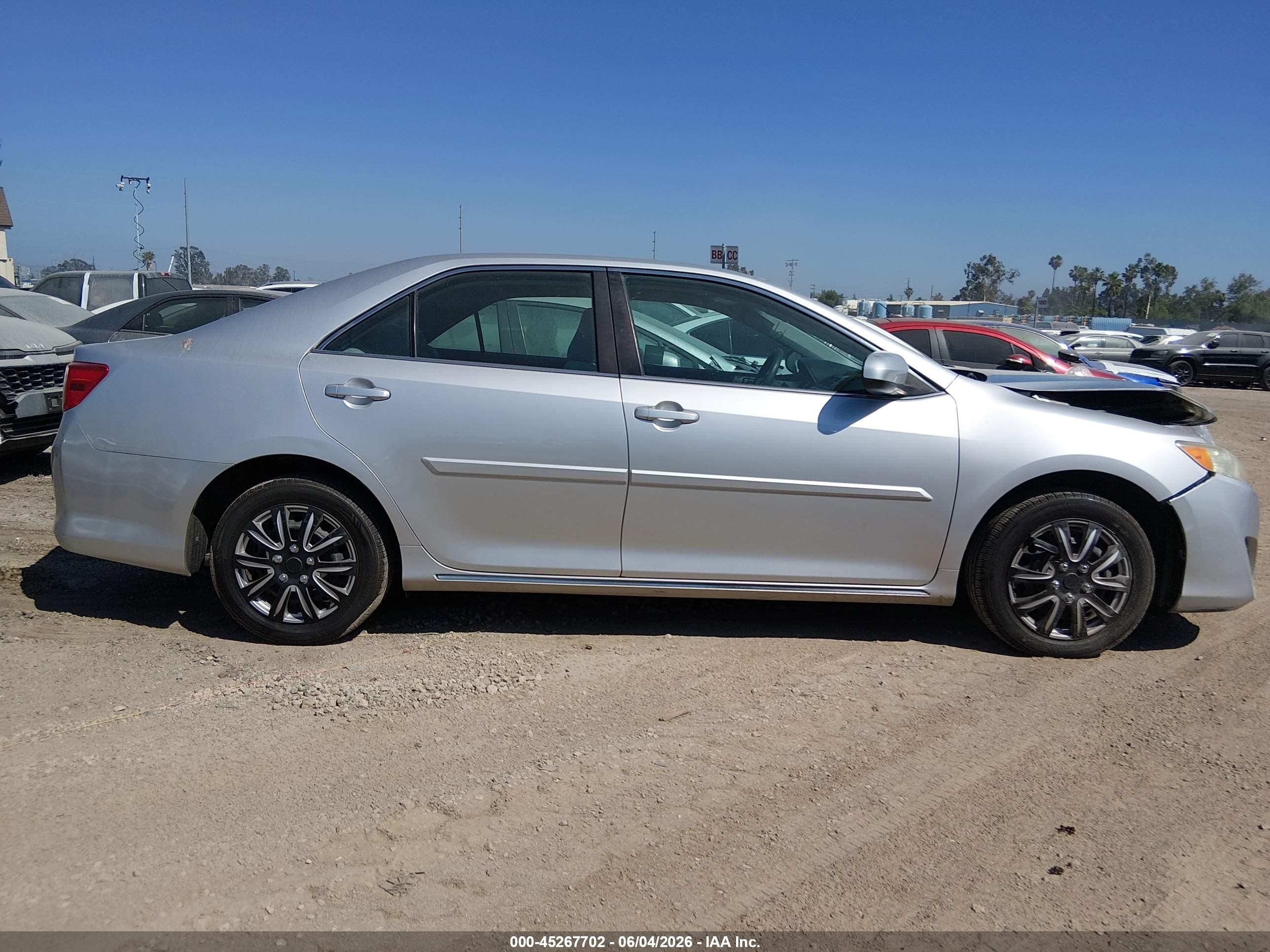 2013 Toyota Camry Le Серебряный vin: 4T1BF1FK2DU708928