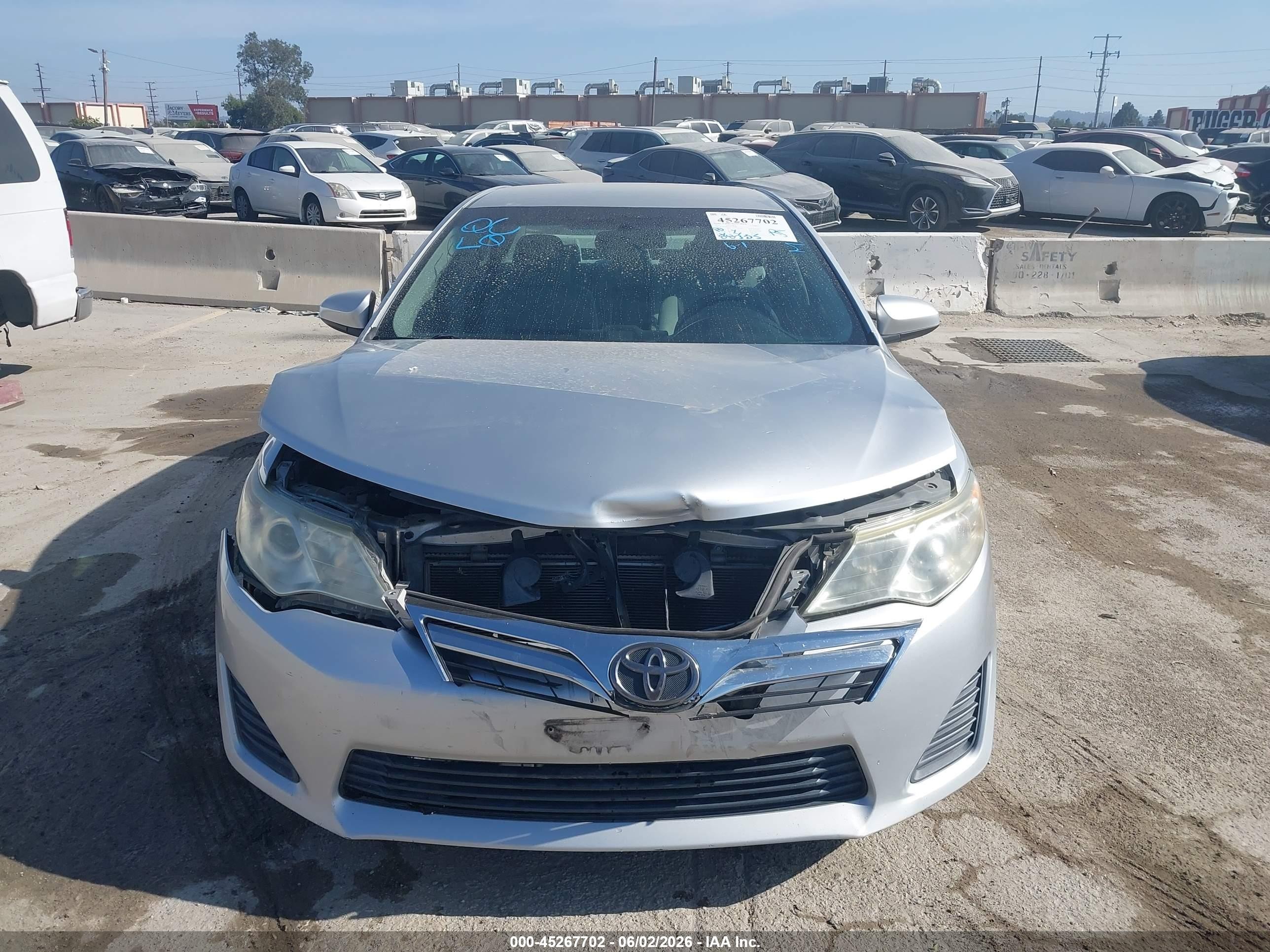 2013 Toyota Camry Le Серебряный vin: 4T1BF1FK2DU708928