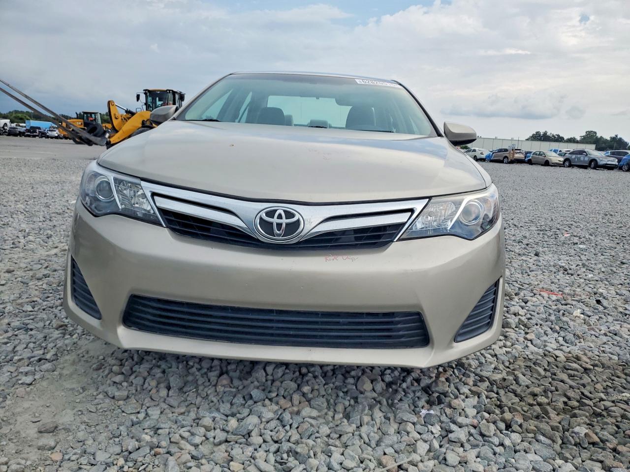 2013 Toyota Camry Le Золотой vin: 4T1BF1FK2DU719699