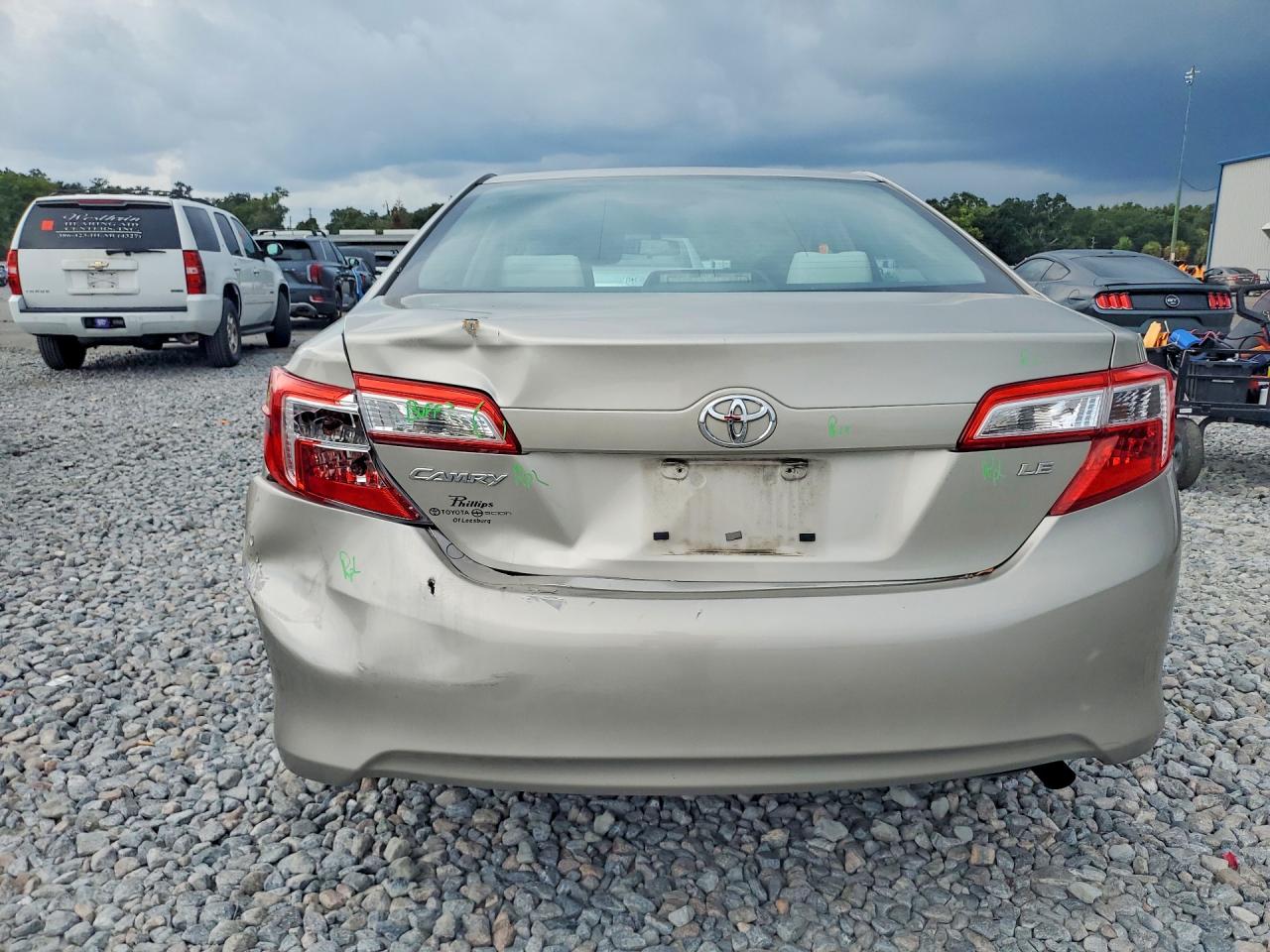 2013 Toyota Camry Le Золотой vin: 4T1BF1FK2DU719699