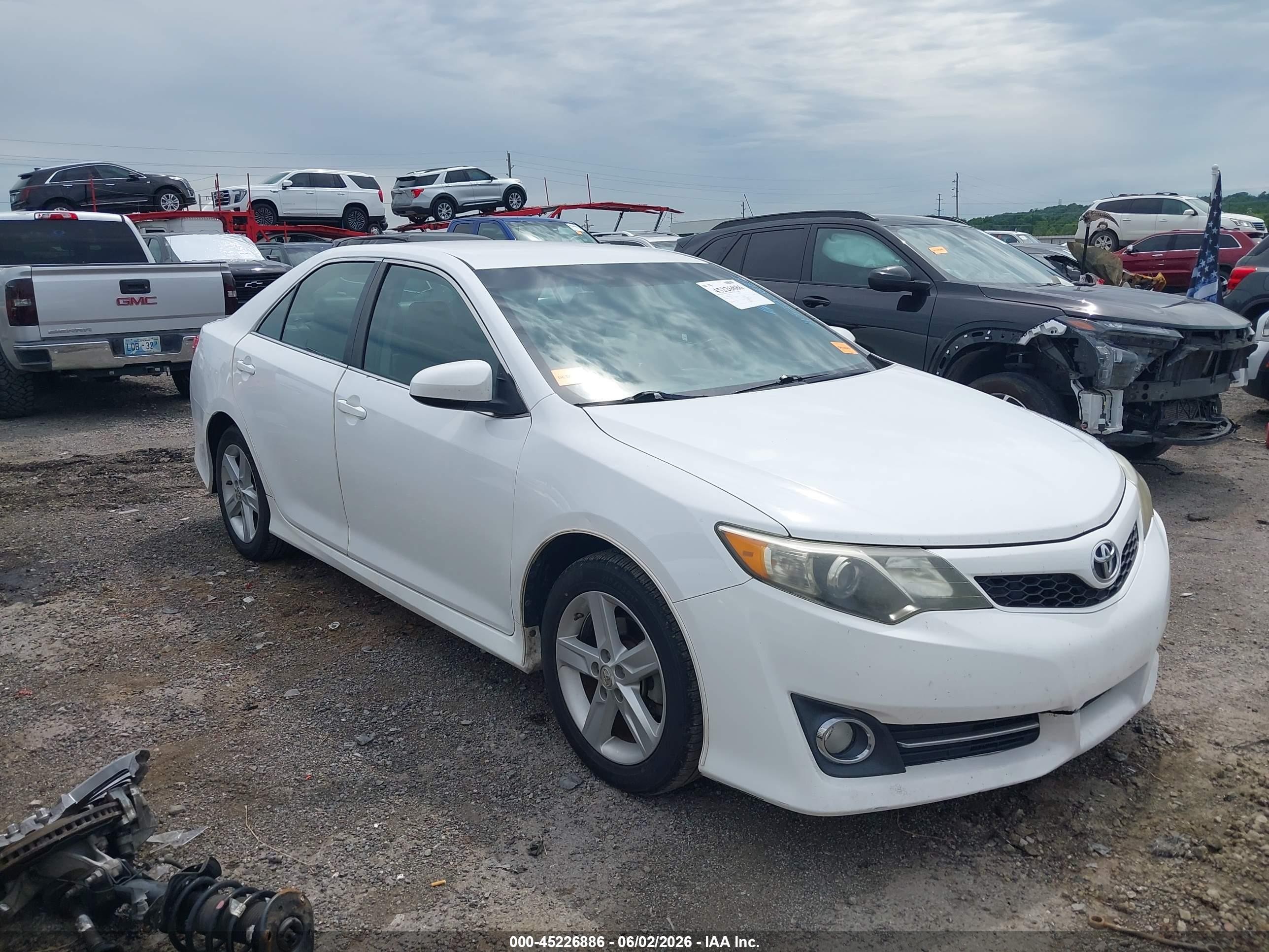 2014 Toyota Camry Se White vin: 4T1BF1FK2EU302844