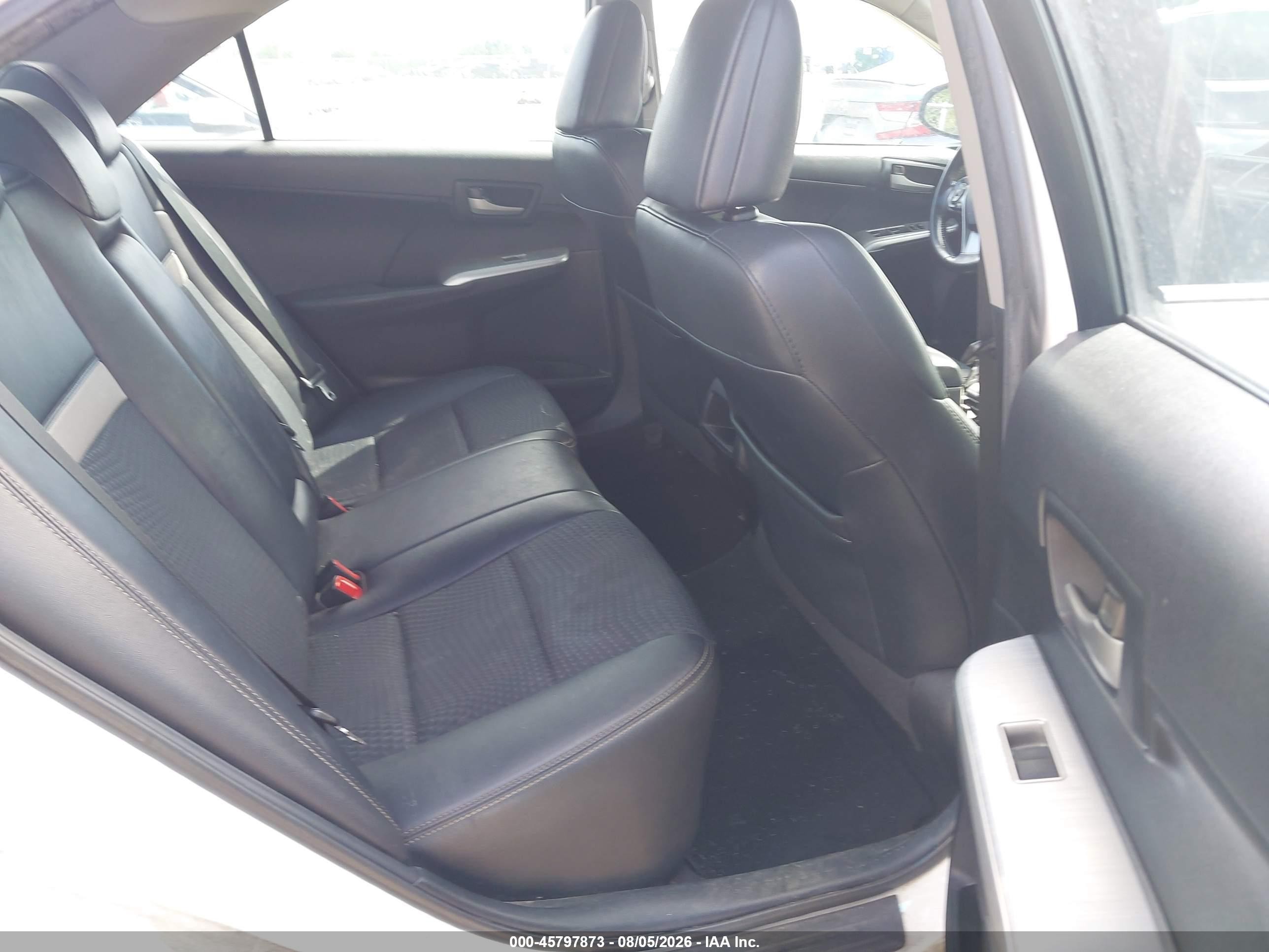 2014 Toyota Camry Se White vin: 4T1BF1FK2EU322575