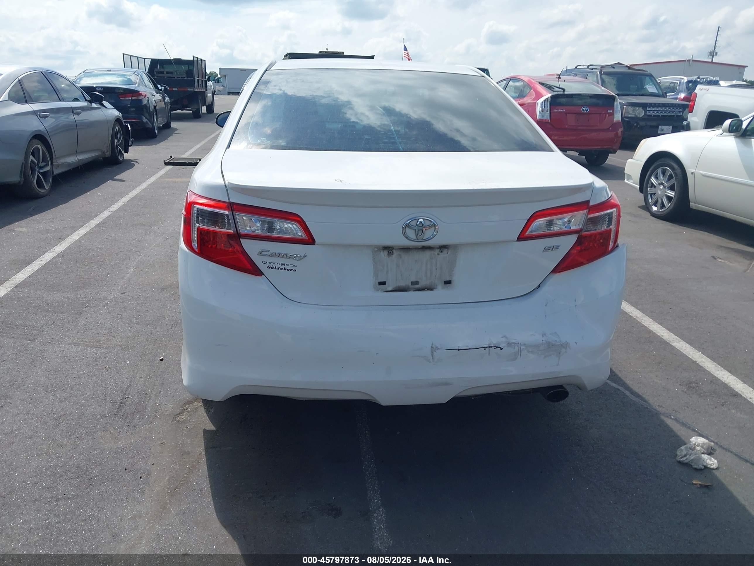 2014 Toyota Camry Se White vin: 4T1BF1FK2EU322575