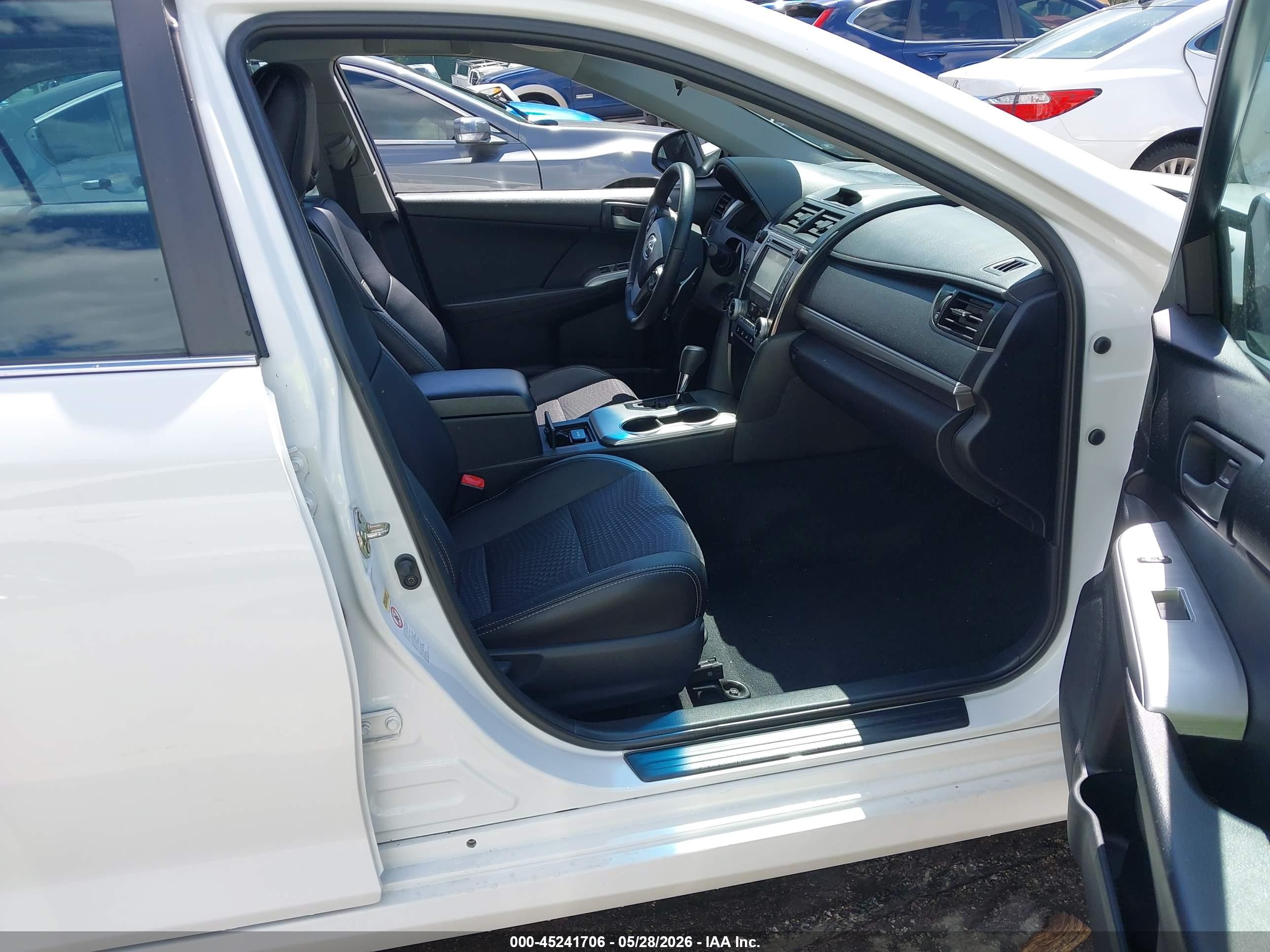 2014 Toyota Camry Se Белый vin: 4T1BF1FK2EU328540