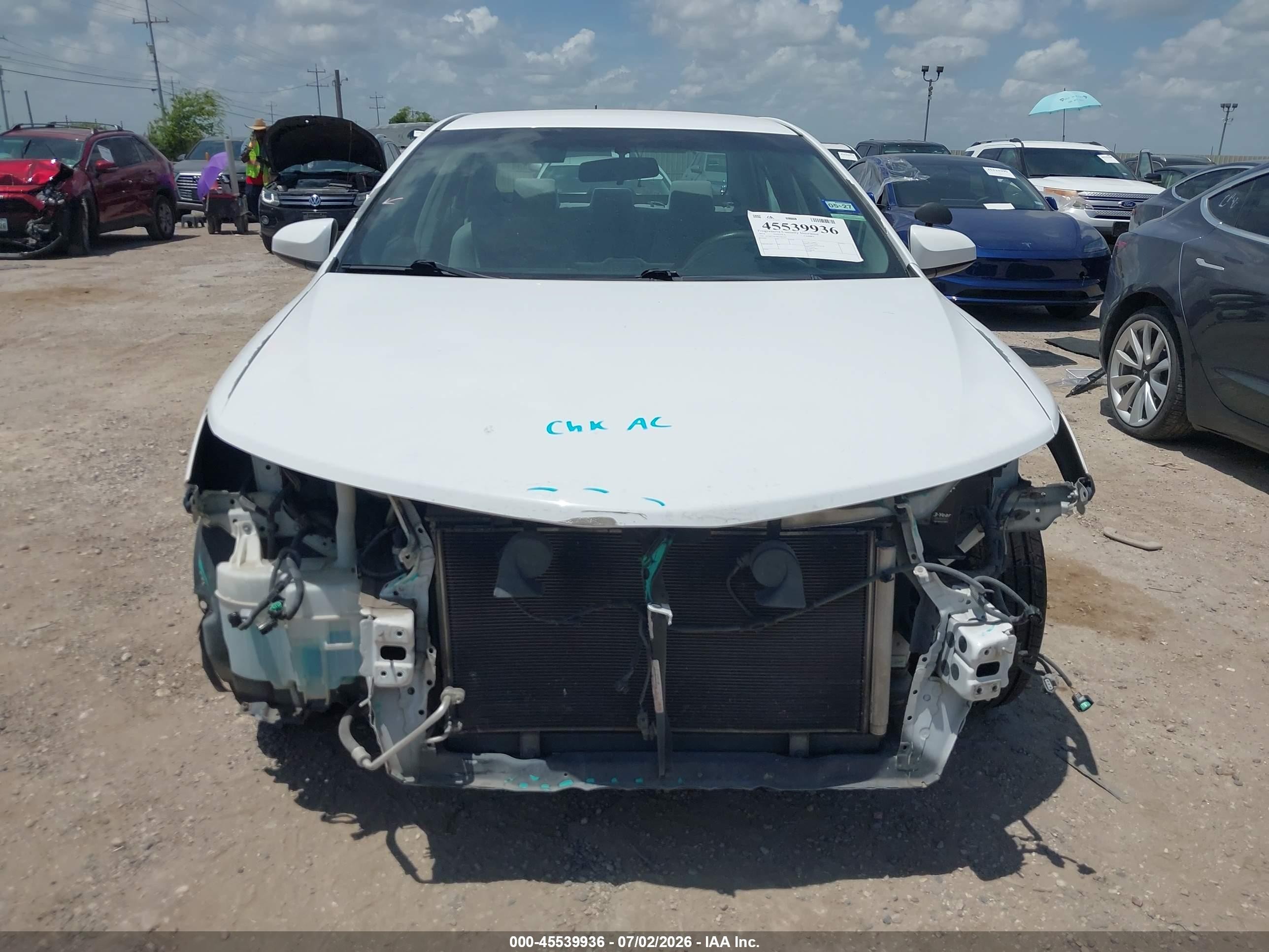 2014 Toyota Camry Le White vin: 4T1BF1FK2EU342163