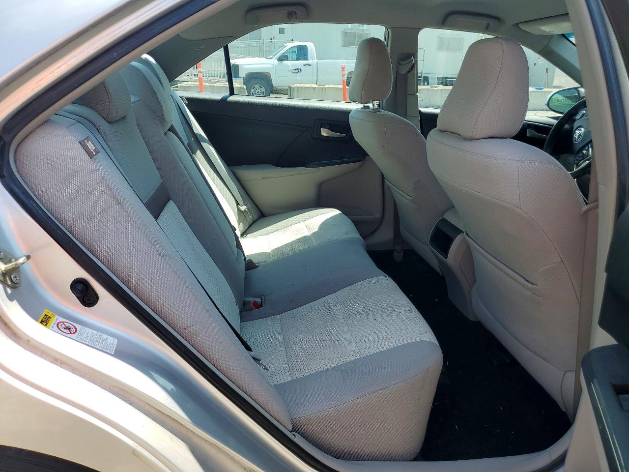 2014 Toyota /s/le/xle Silver vin: 4T1BF1FK2EU348545