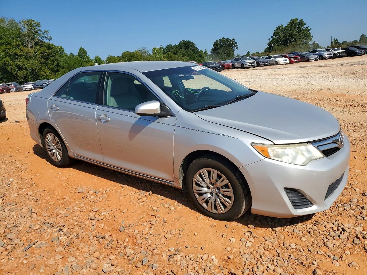 2014 Toyota Camry Le Silver vin: 4T1BF1FK2EU354118