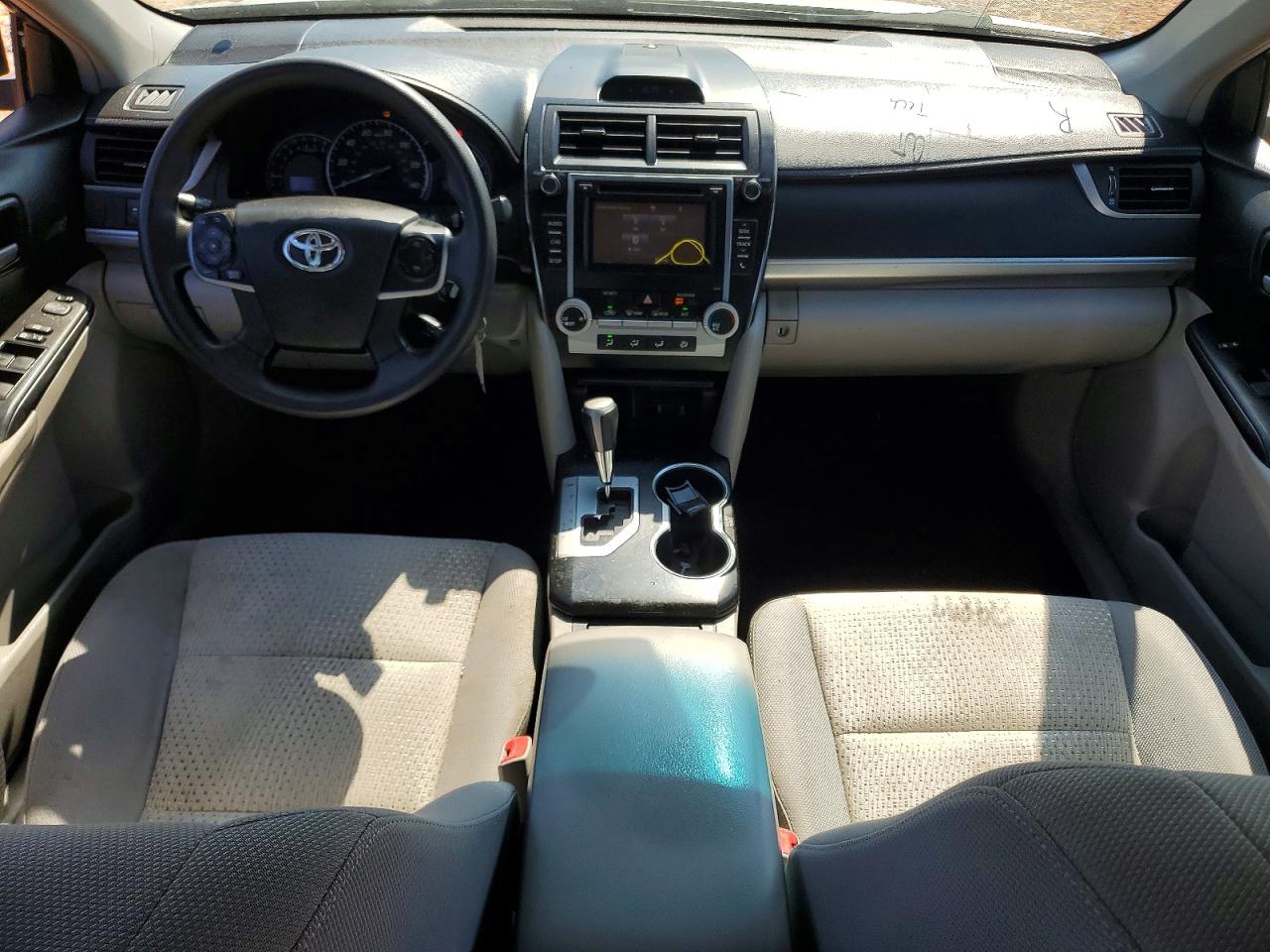 2014 Toyota Camry Le Silver vin: 4T1BF1FK2EU354118
