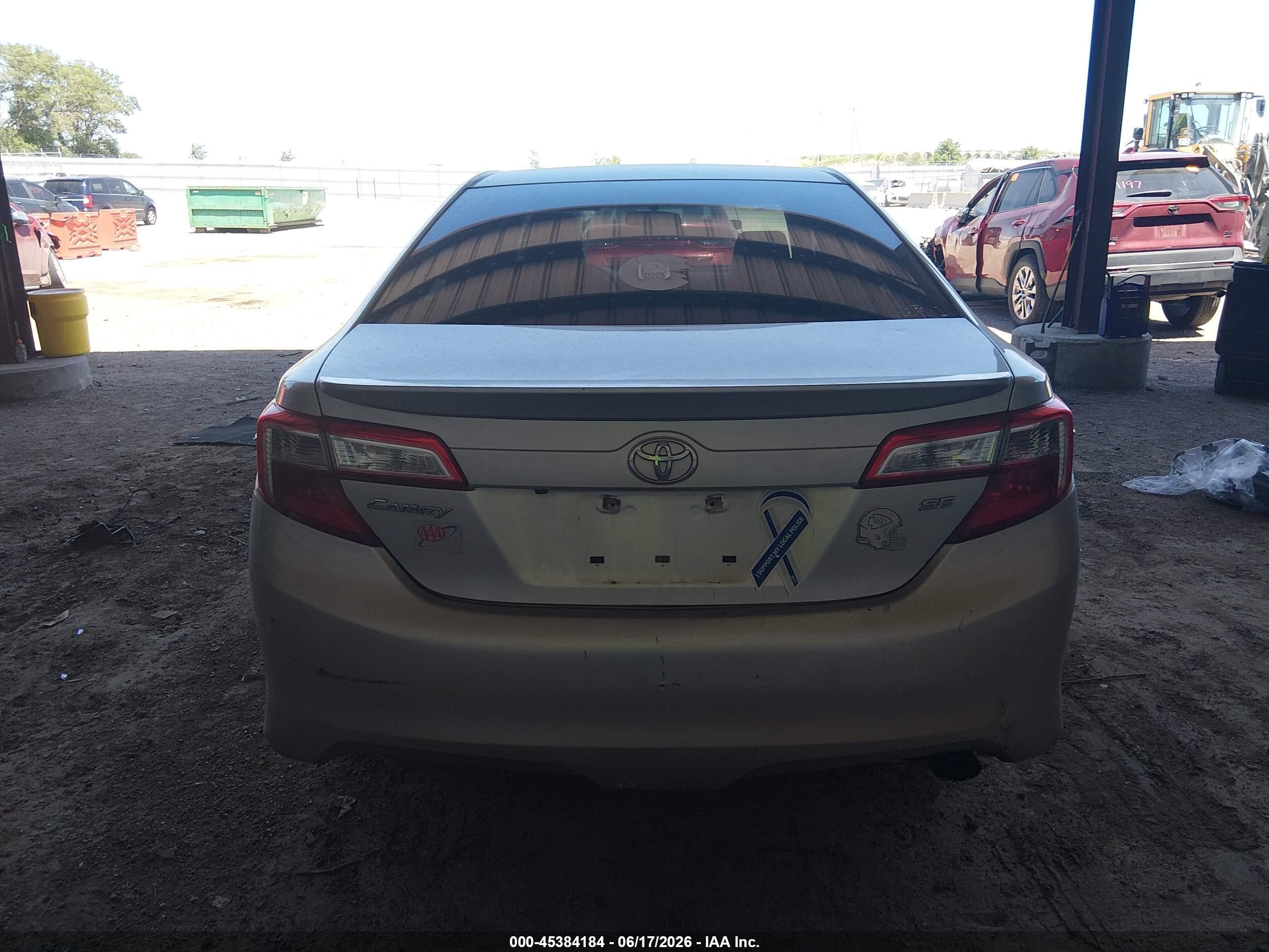 2014 Toyota Camry Se Серебряный vin: 4T1BF1FK2EU366835