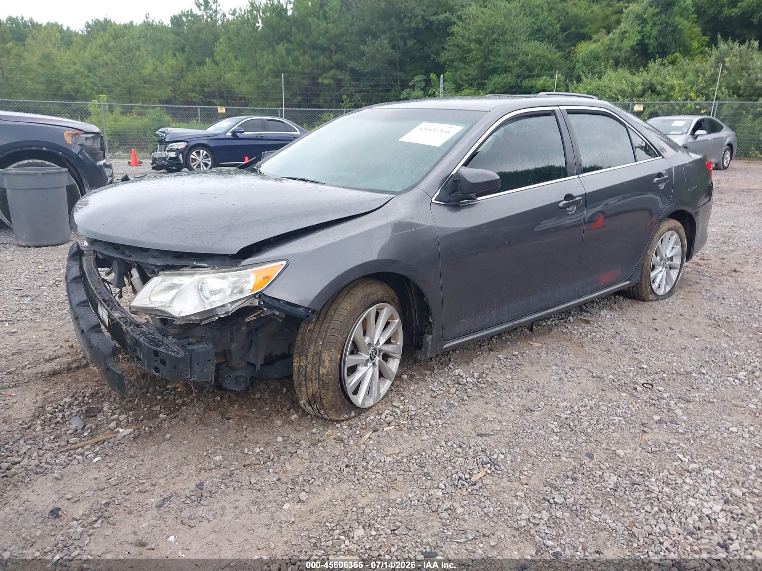 2014 Toyota Camry Le Gray vin: 4T1BF1FK2EU377298