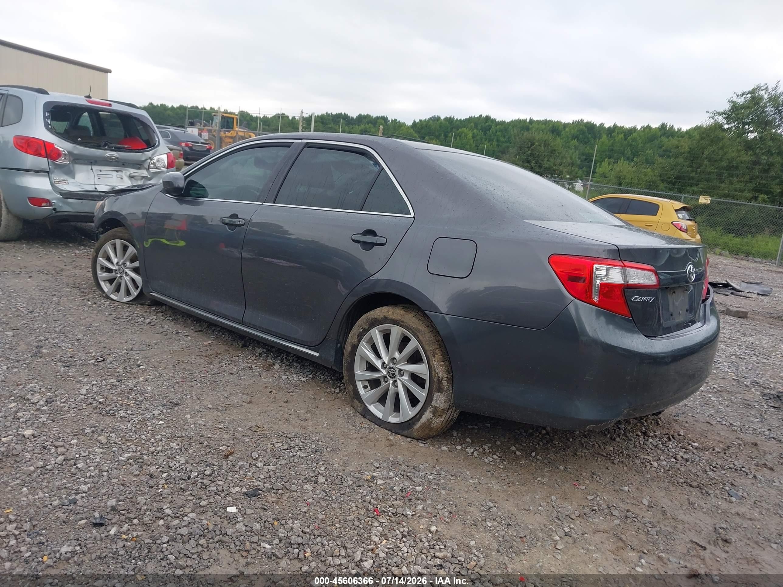 2014 Toyota Camry Le Gray vin: 4T1BF1FK2EU377298