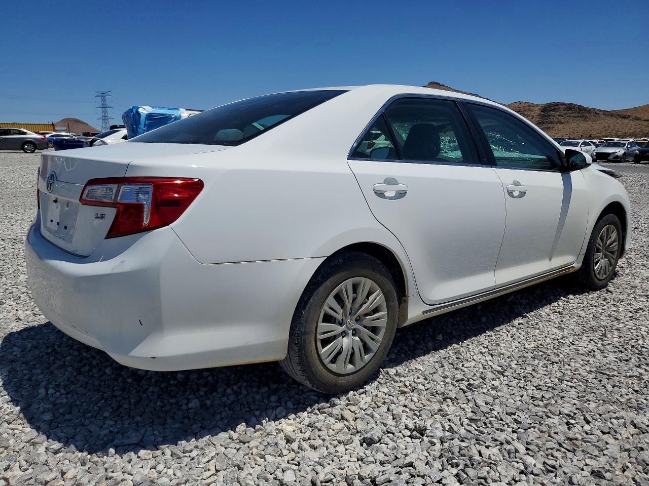 2014 Toyota Camry White vin: 4T1BF1FK2EU382131