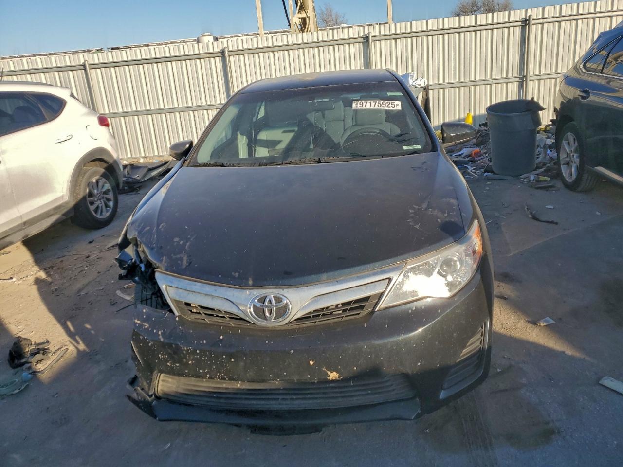 2014 Toyota Camry L Черный vin: 4T1BF1FK2EU415242