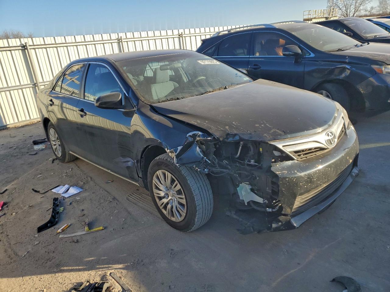 2014 Toyota Camry L Черный vin: 4T1BF1FK2EU415242