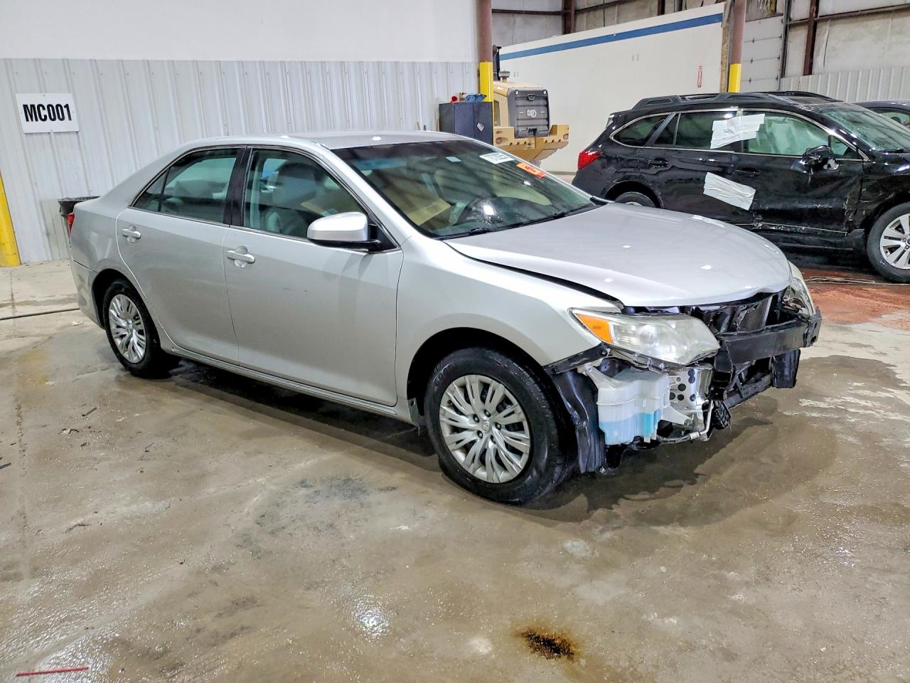 2014 Toyota Camry Le Silver vin: 4T1BF1FK2EU419517