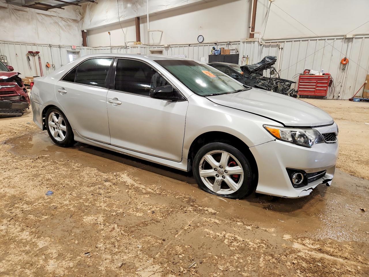 2014 Toyota Camry Se Silver vin: 4T1BF1FK2EU427665