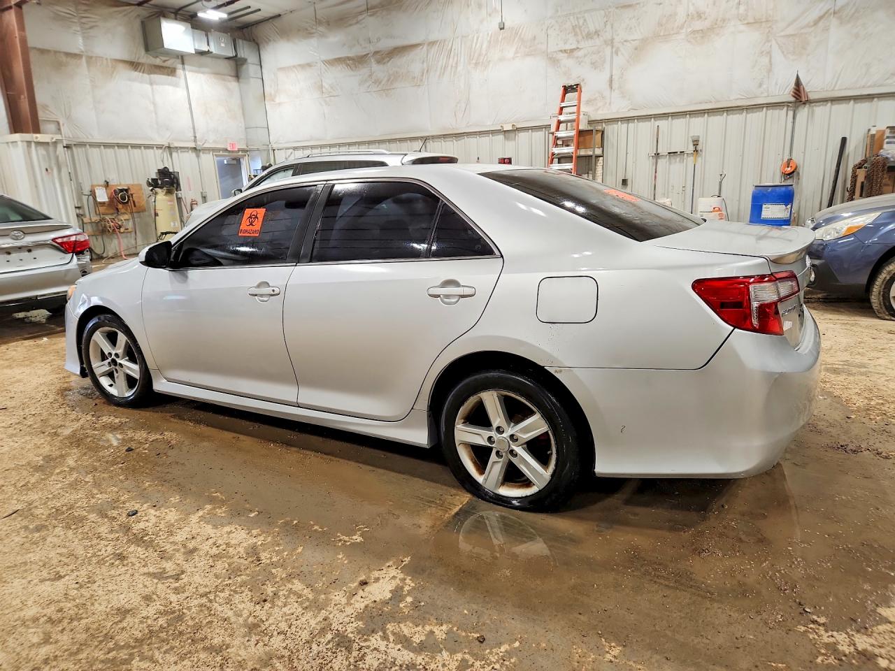 2014 Toyota Camry Se Silver vin: 4T1BF1FK2EU427665