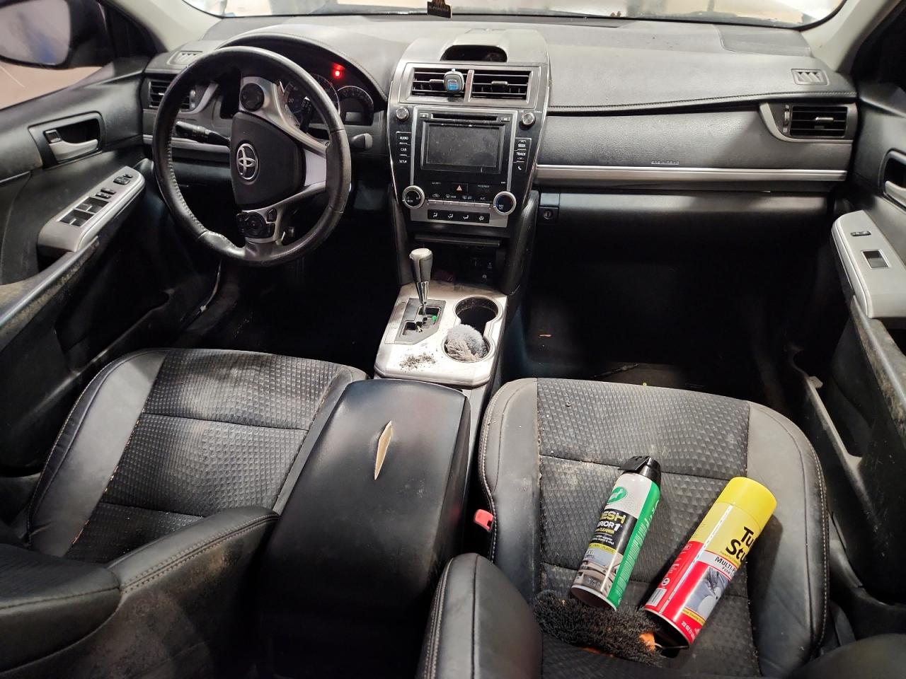 2014 Toyota Camry Se Silver vin: 4T1BF1FK2EU427665 Damage: Front Center Armrest, Torn, 5 To 6 Inches