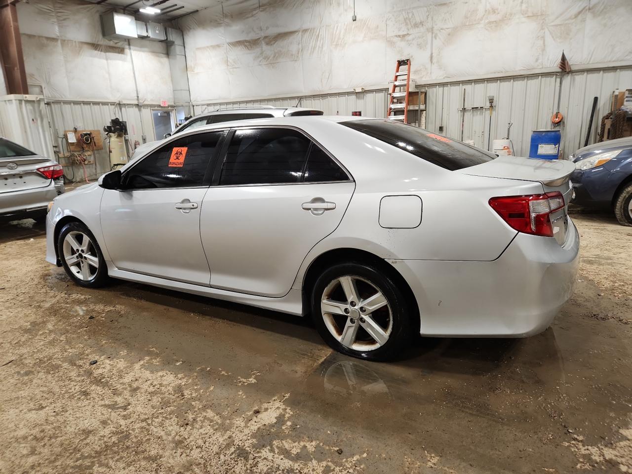 2014 Toyota Camry Se Silver vin: 4T1BF1FK2EU427665 Damage: Left Qtr Panel, Multiple Dents/Paint Damage, 2