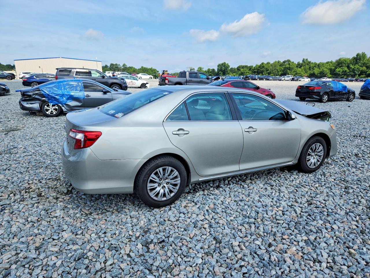 2014 Toyota Camry Le Tan vin: 4T1BF1FK2EU429464