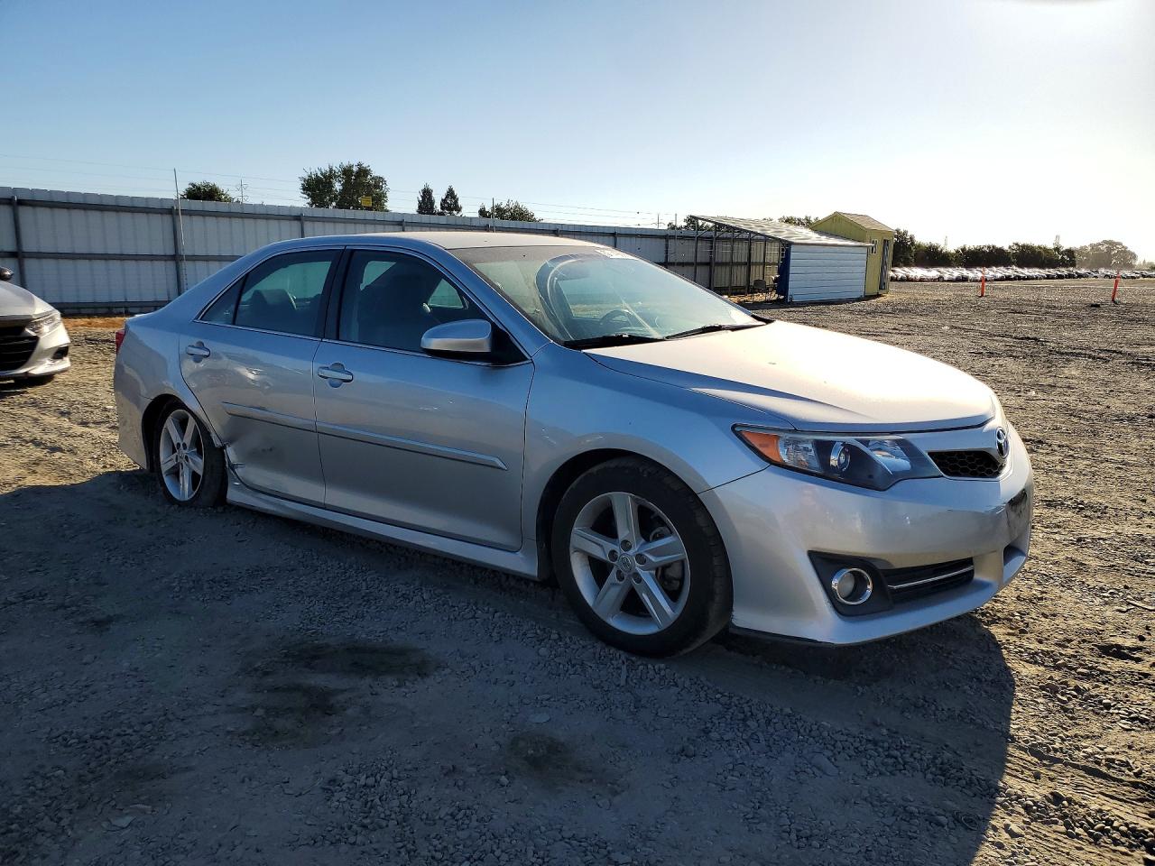 2014 Toyota Camry Se Silver vin: 4T1BF1FK2EU440464
