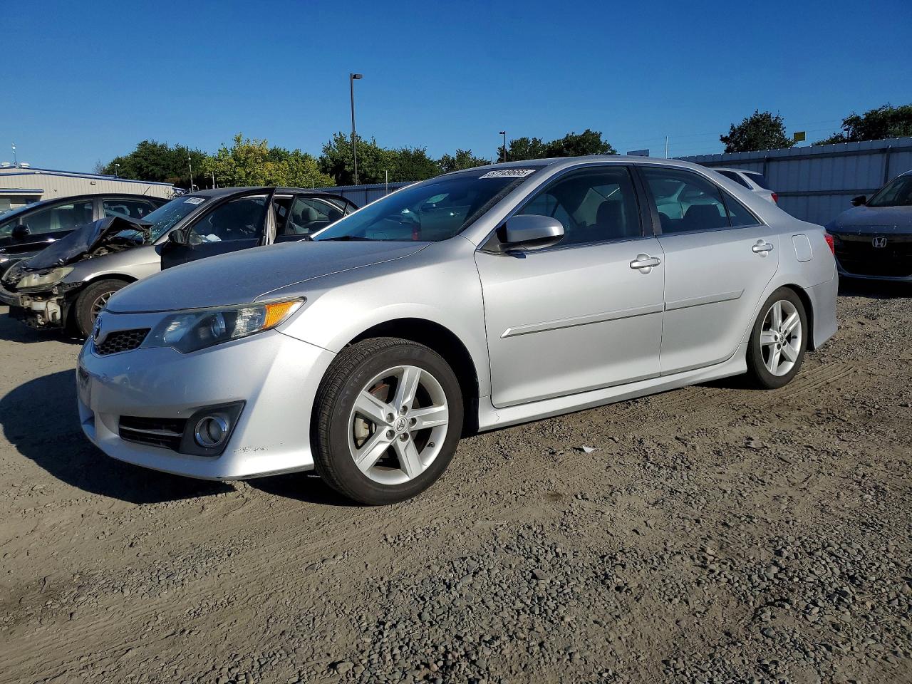 2014 Toyota Camry Se Silver vin: 4T1BF1FK2EU440464