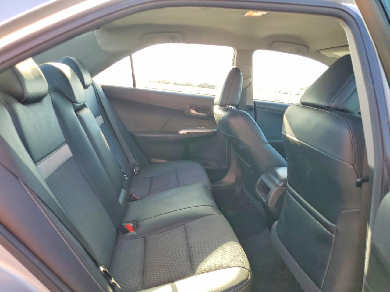 2014 Toyota Camry Se Silver vin: 4T1BF1FK2EU440464