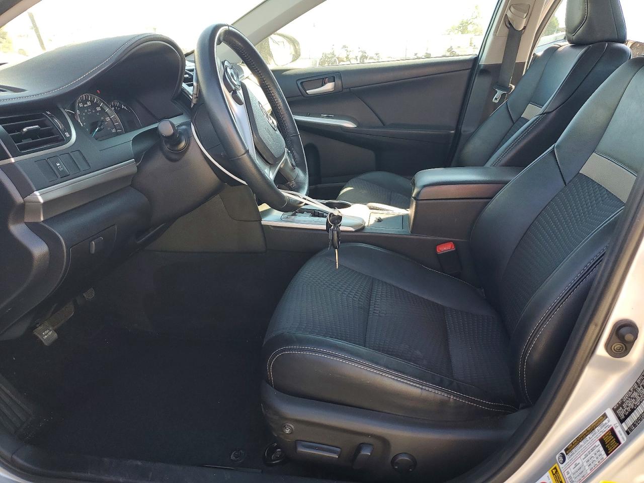 2014 Toyota Camry Se Серебряный vin: 4T1BF1FK2EU440738