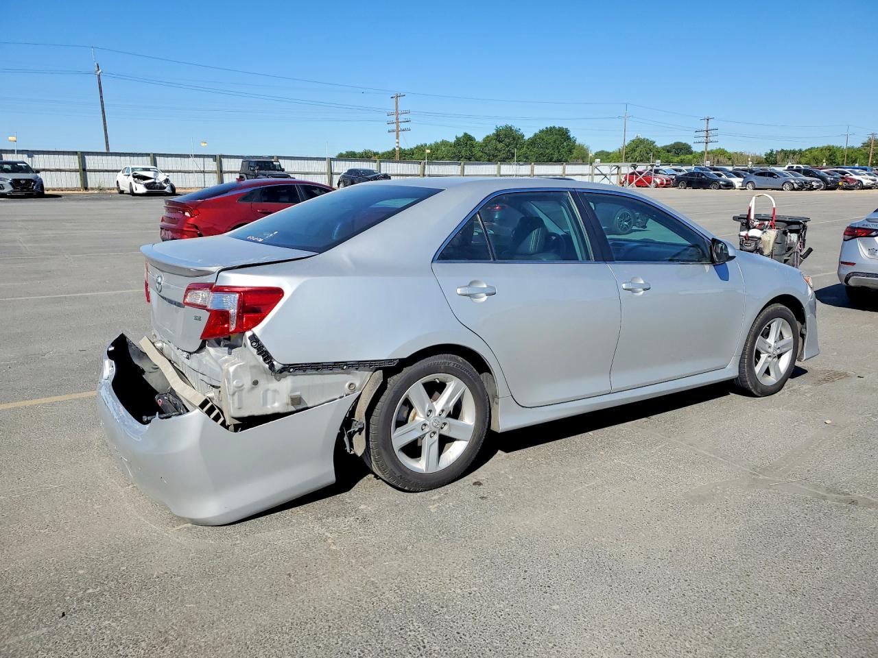 2014 Toyota Camry Se Серебряный vin: 4T1BF1FK2EU440738